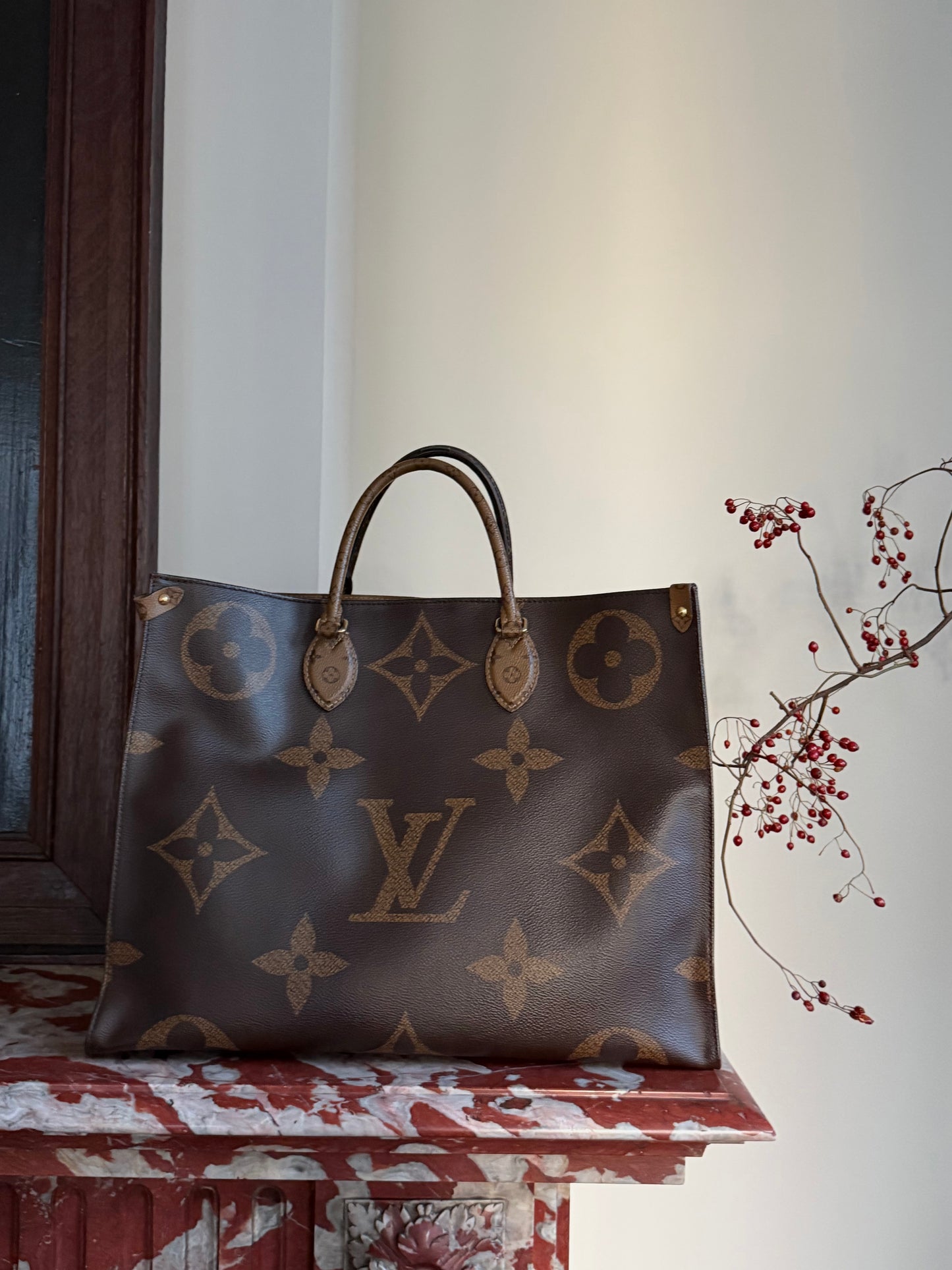 Louis Vuitton On The Go GM