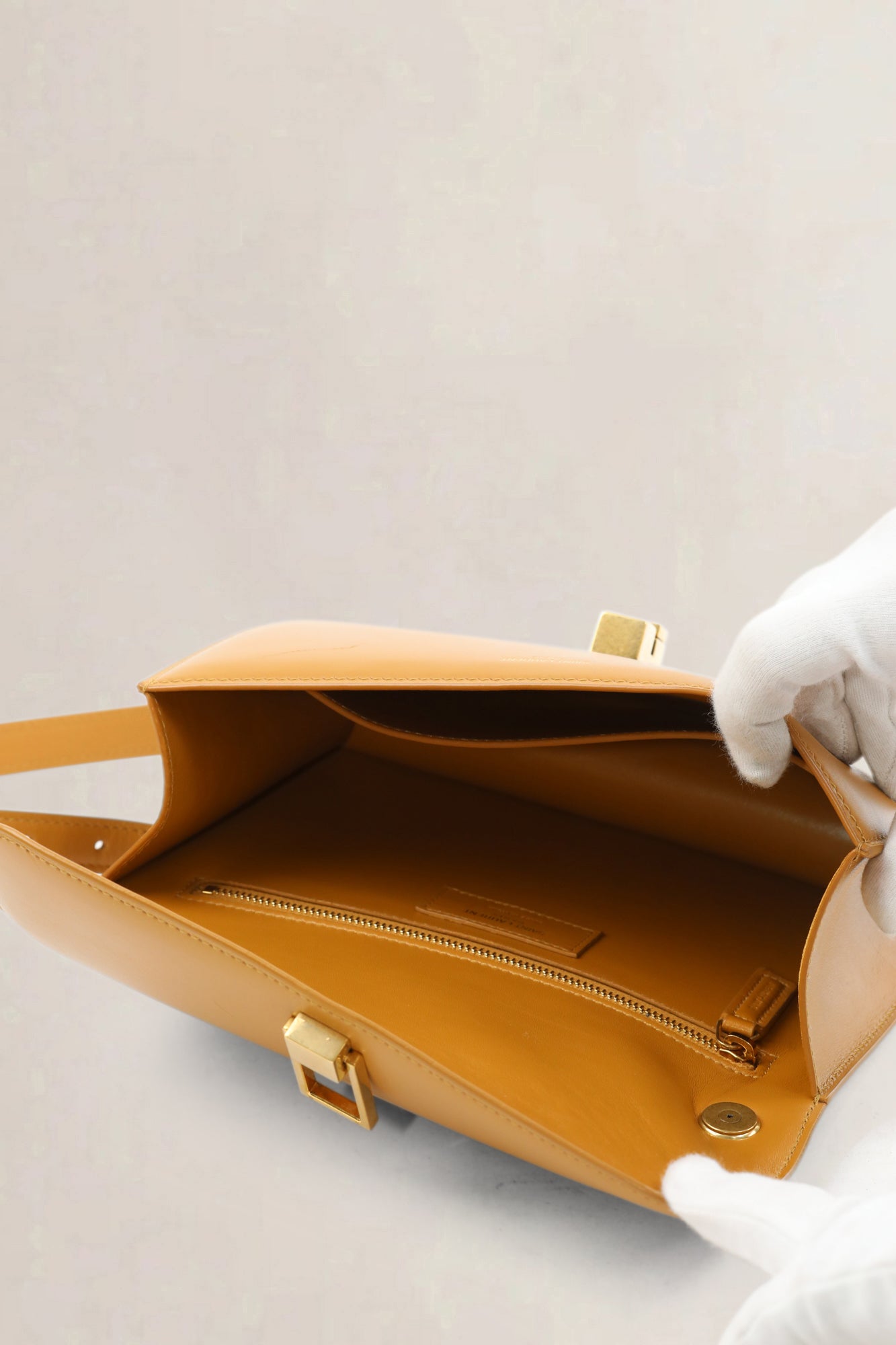 Cognac Le Carré Crossbody Bag
