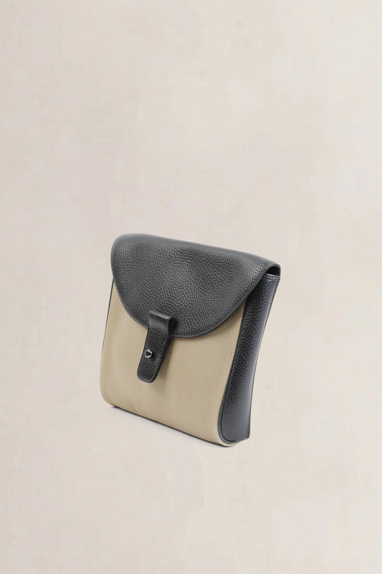 Black/Beige Flocon Clutch