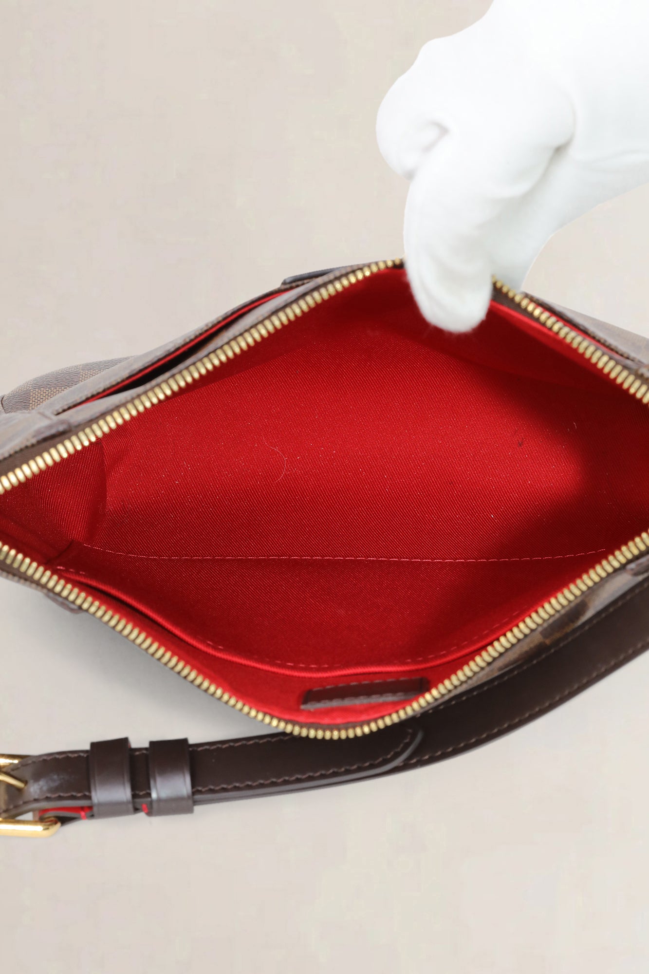 Louis Vuitton South Bank Damier Ebene — vintage