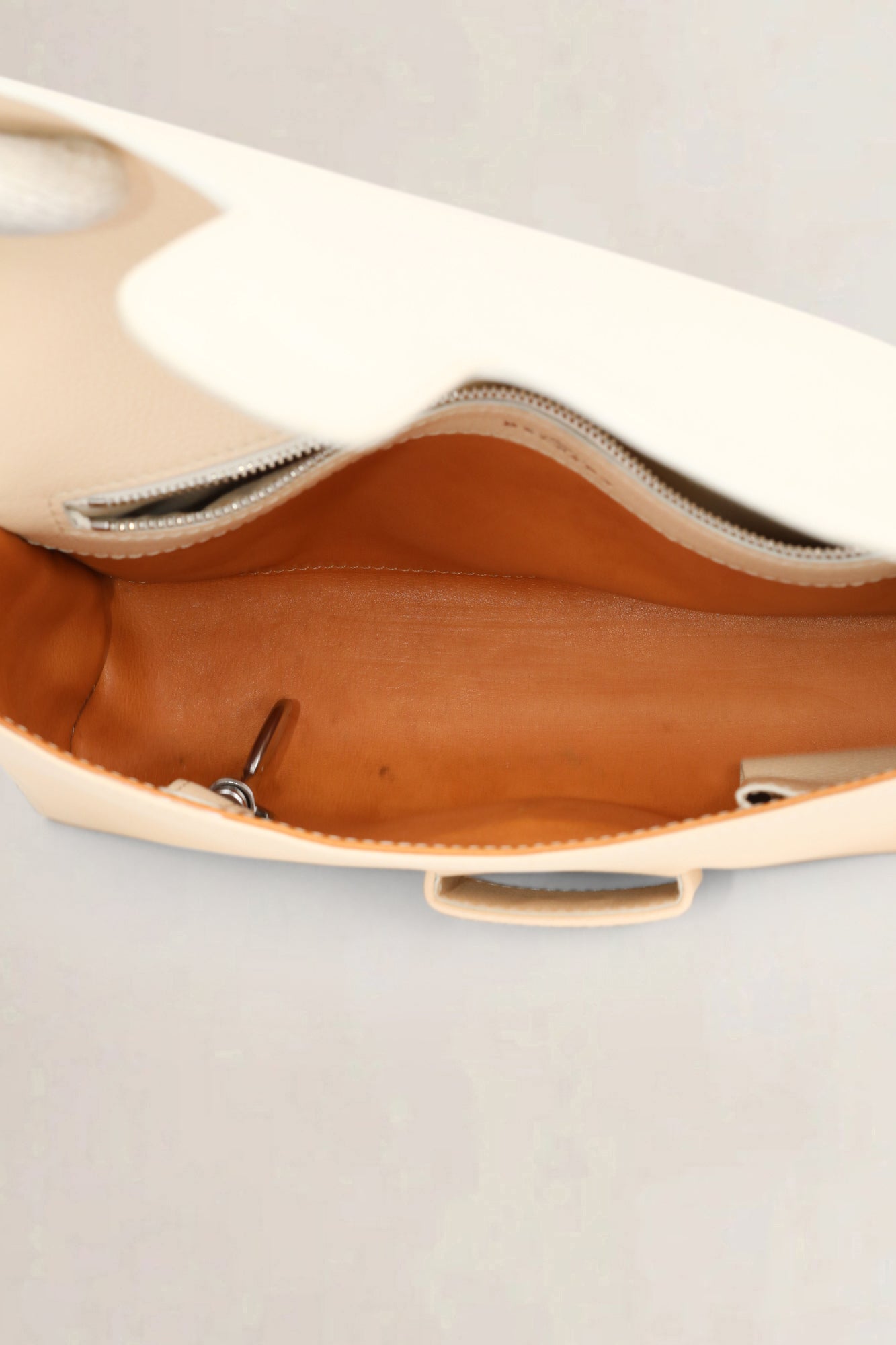 Sac à bandoulière blanc Delvaux par Véronique Branquinho