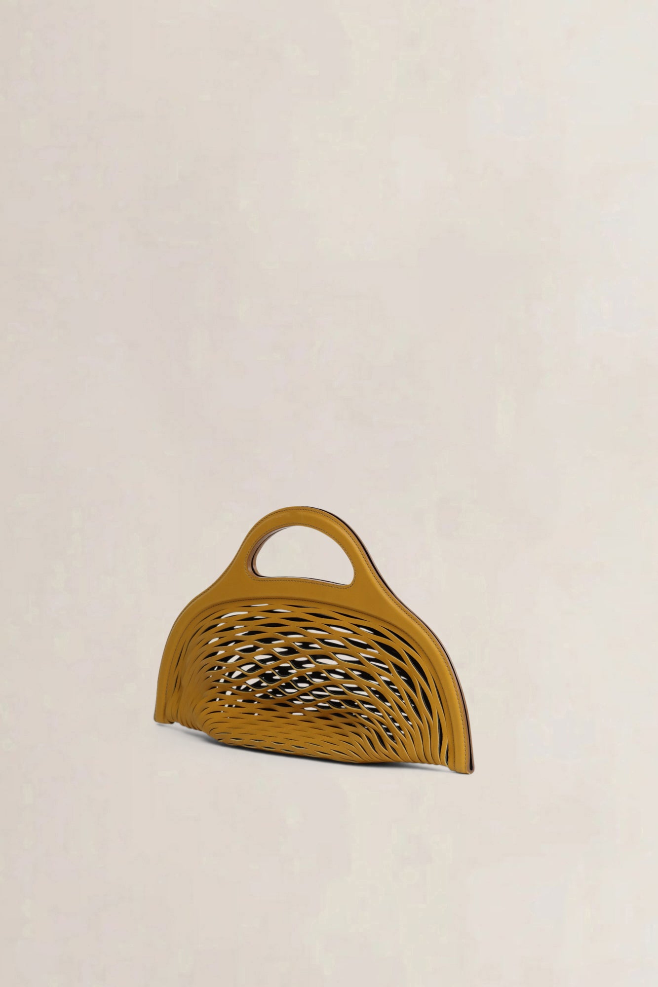 Delvaux Geel/Zwart Charles Kaisin The Basket Tas