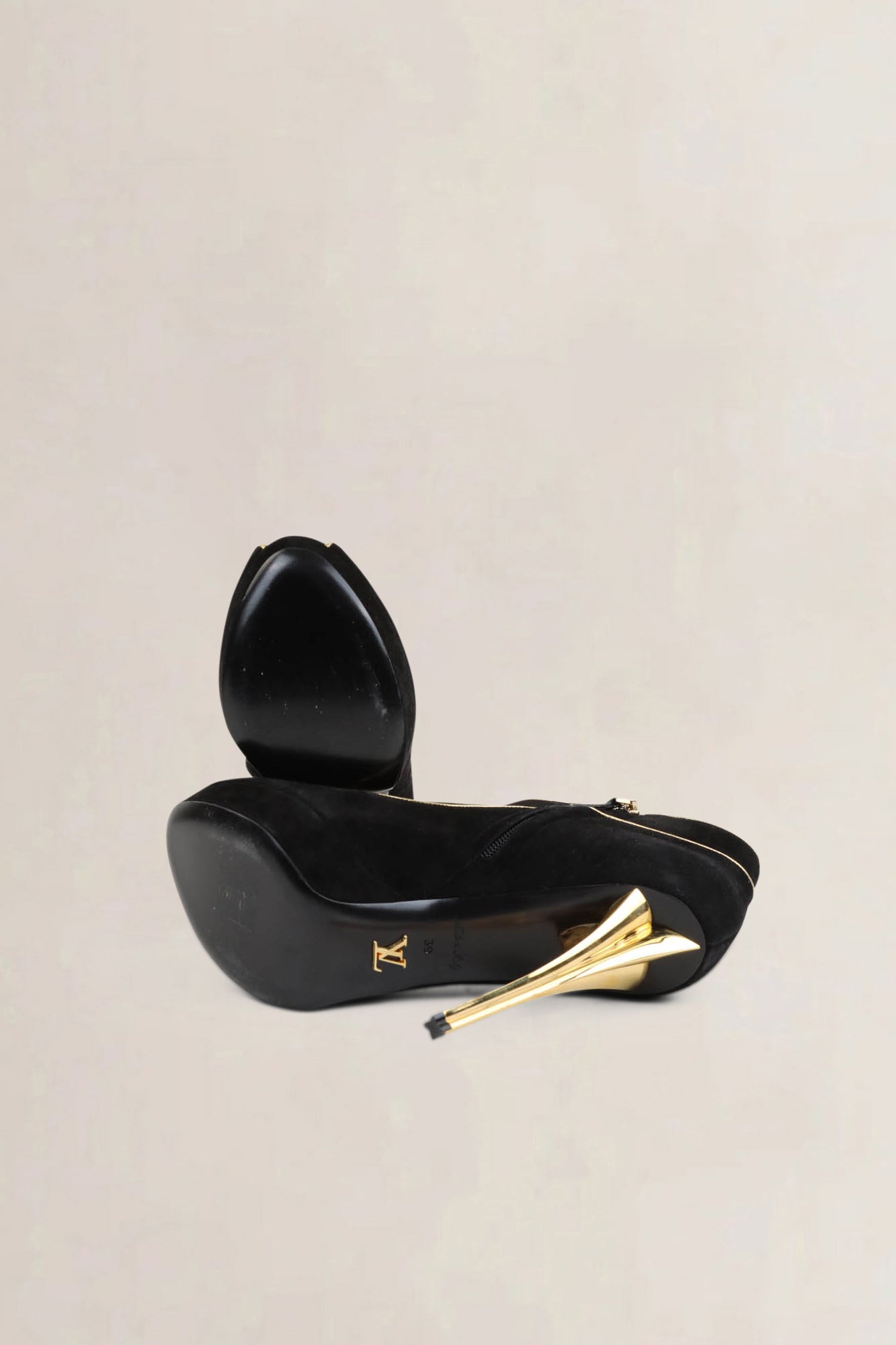 Louis Vuitton Black Suède Première Ankle Boots