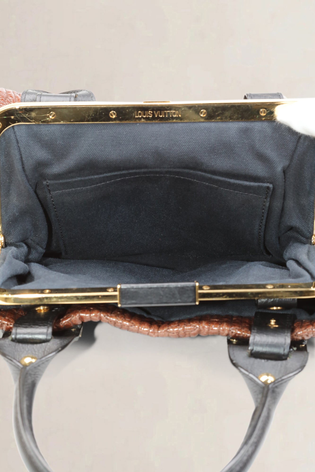 Louis Vuitton Limited Edition Donkerbruine Monogram Patent Leren Motard Biker Bag