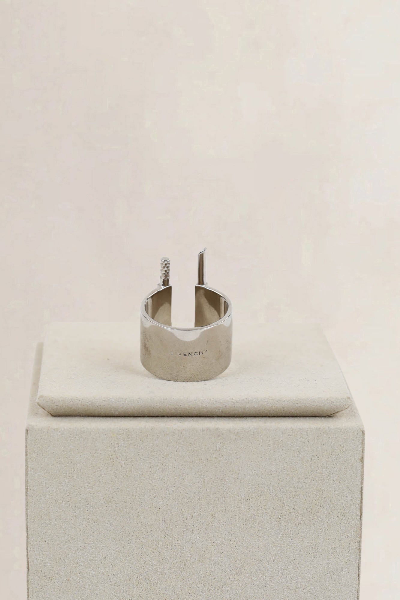 Givenchy U-Lock Silver-tone Ring