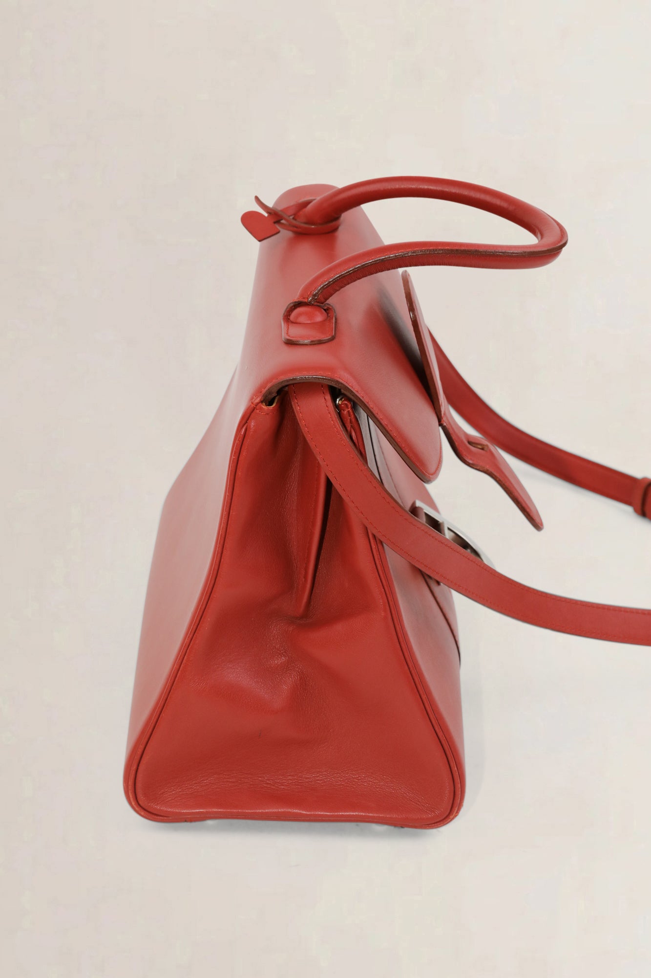 Brillant Raspberry MM Crossbody Bag