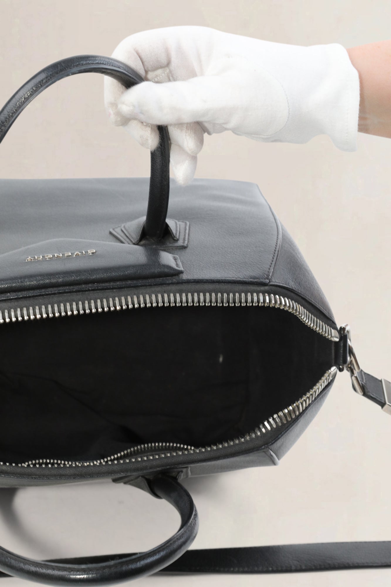 Black Antigona Medium Crossbody Bag