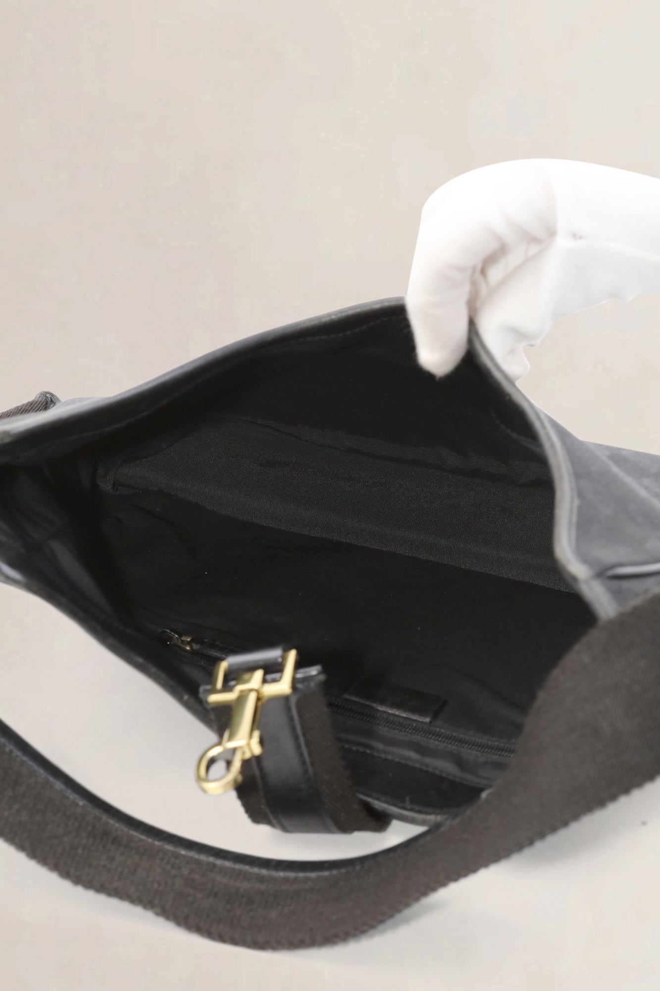 Black GG Canvas Jackie Shoulder Bag