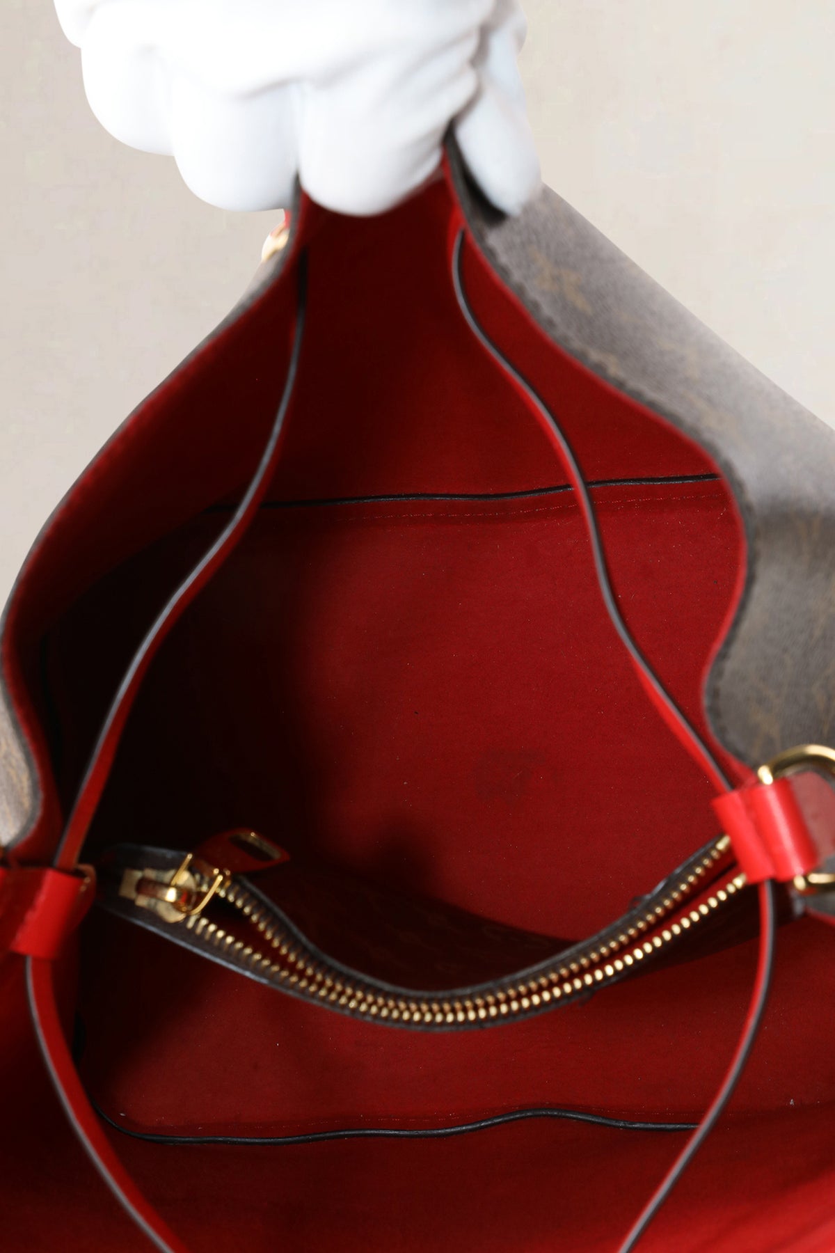 Louis Vuitton Red Monogram NéoNoé MM Shoulder Bag