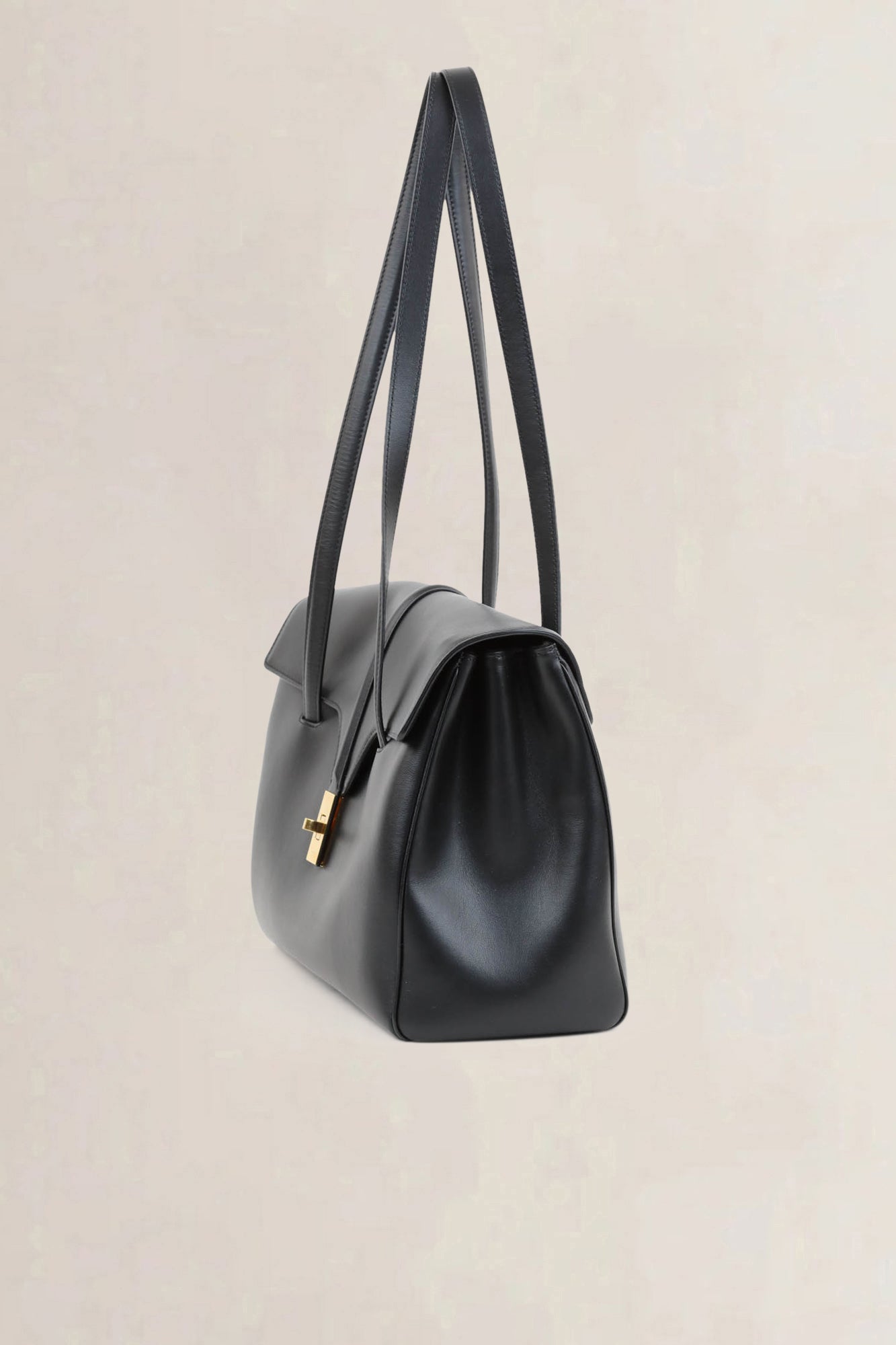 Black 16 Shoulder Bag