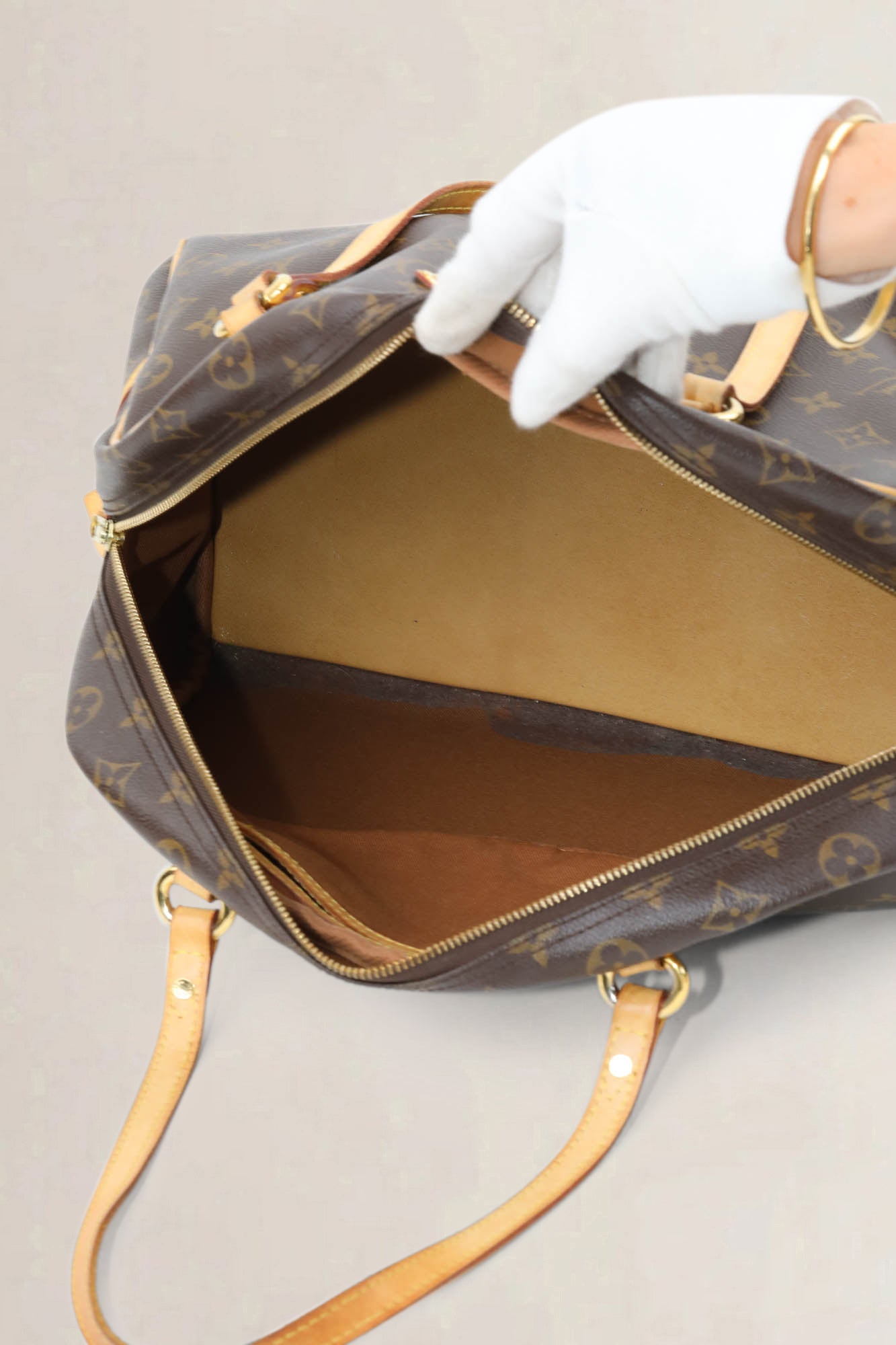 Montorgueil GM Shoulder Bag