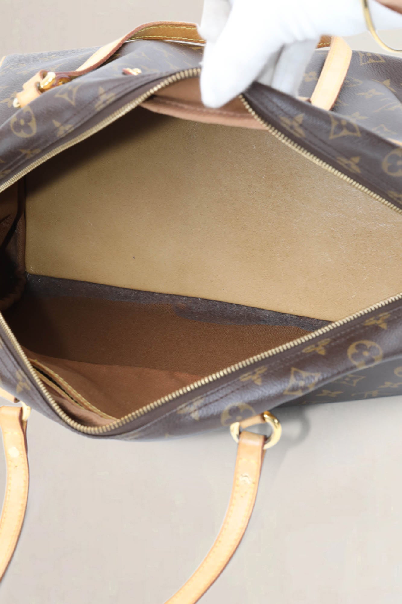 Montorgueil GM Shoulder Bag