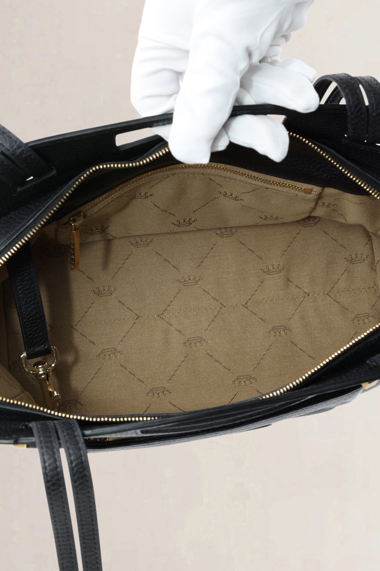Delvaux Black Le Benjamin — preloved