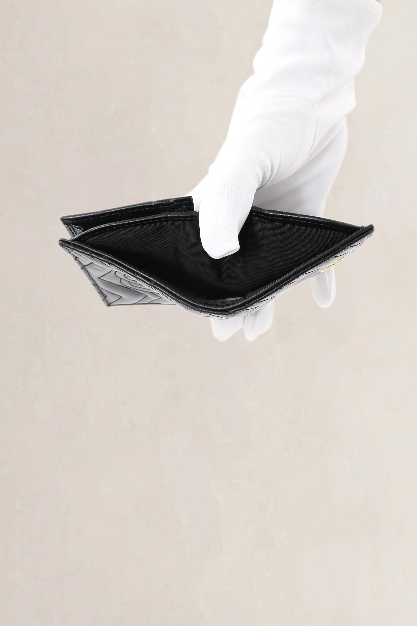 Gucci Black GG Marmont Matelasse Leather Trifold Wallet