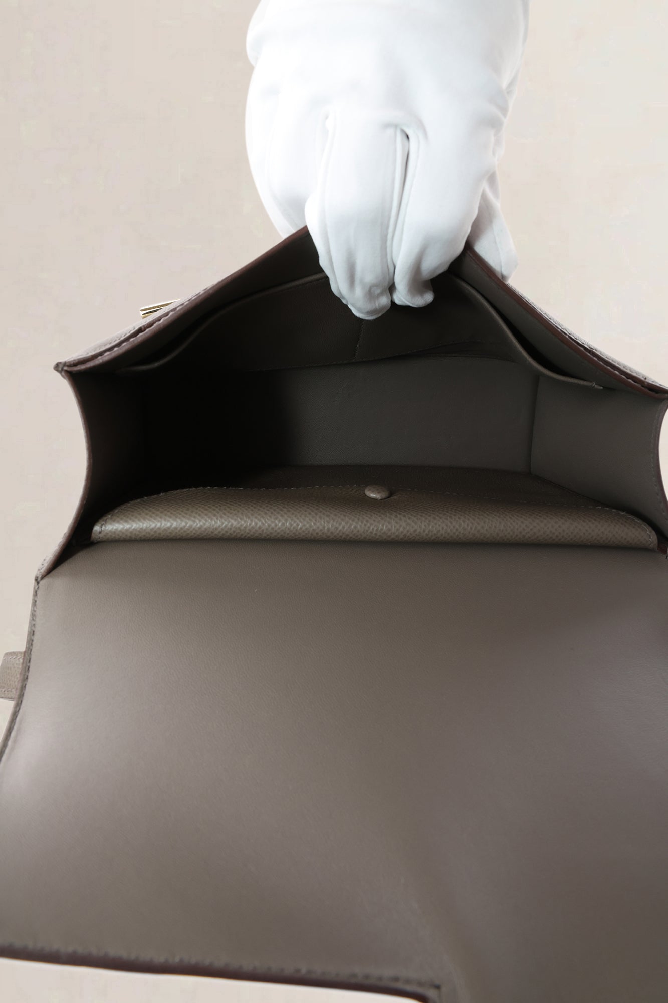 Hermès Etoupe Epsom Leather Verrou 21 Shoulder Bag