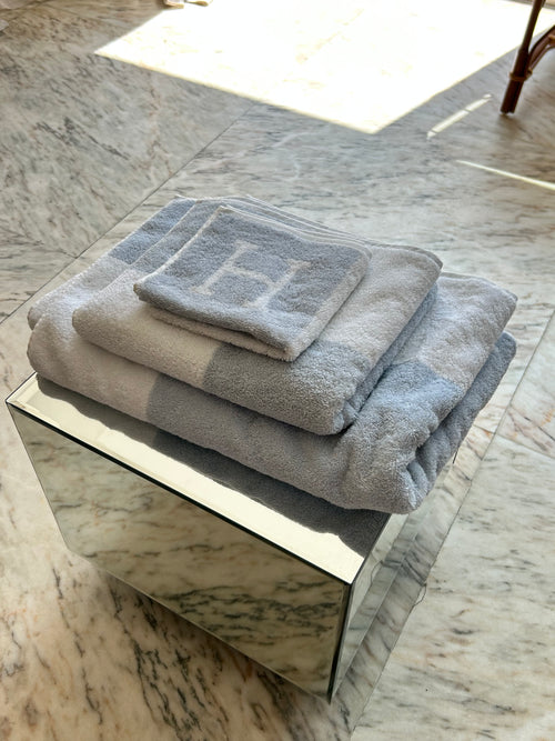 Hermès Avalon Blue/White Bath Towel Set