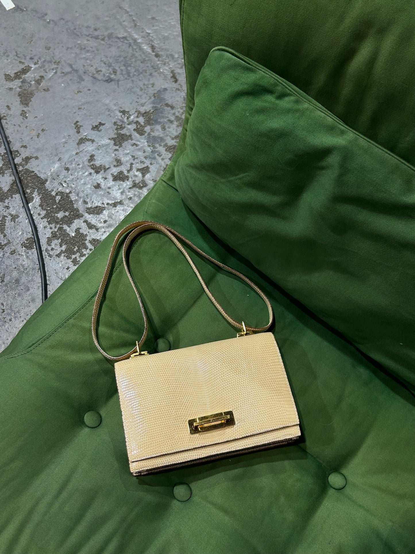 Light Beige Python Quito II Shoulder Bag