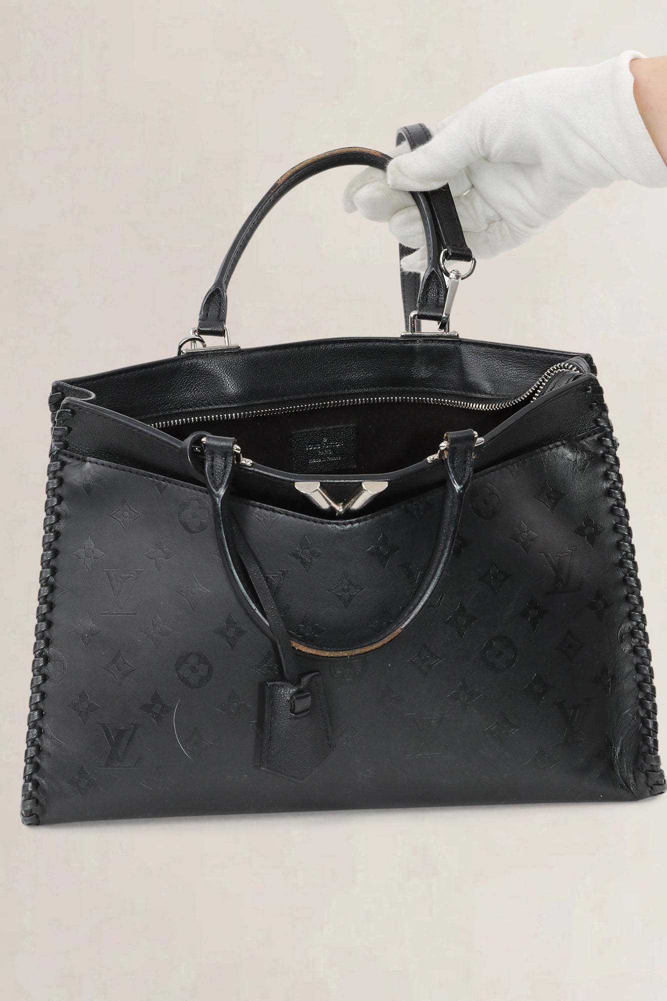 Louis Vuitton Black Monogram Very Shoulder Bag
