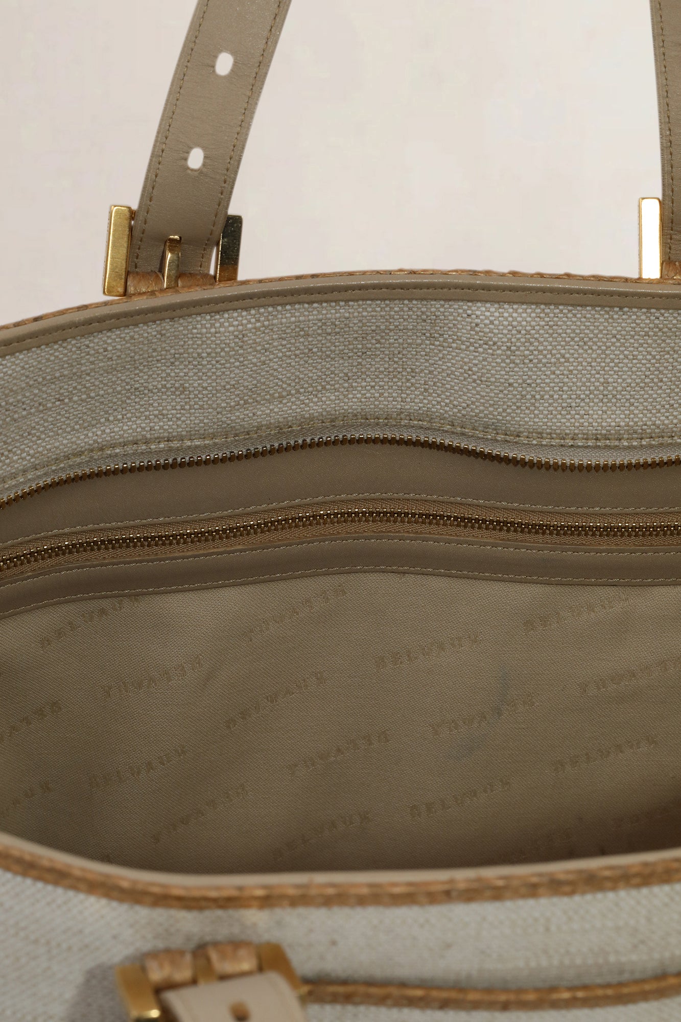 Delvaux Natural Tempête City MM Shoulder Bag