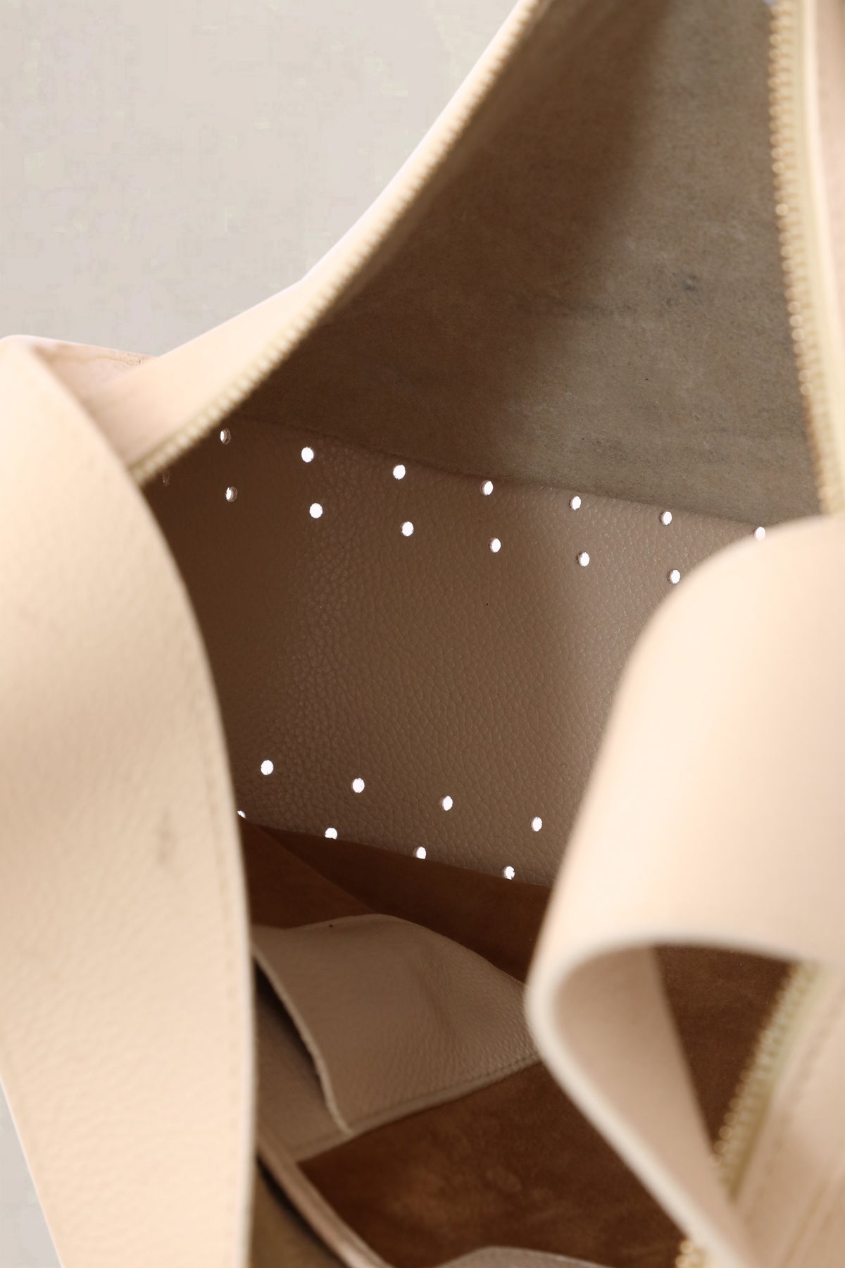 Delvaux Beige Pensée Jumping Calf Shoulder Bag