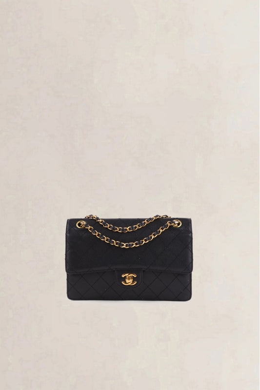 Chanel Black Caviar Quilted Classic Flap Medium Shoulder Bag