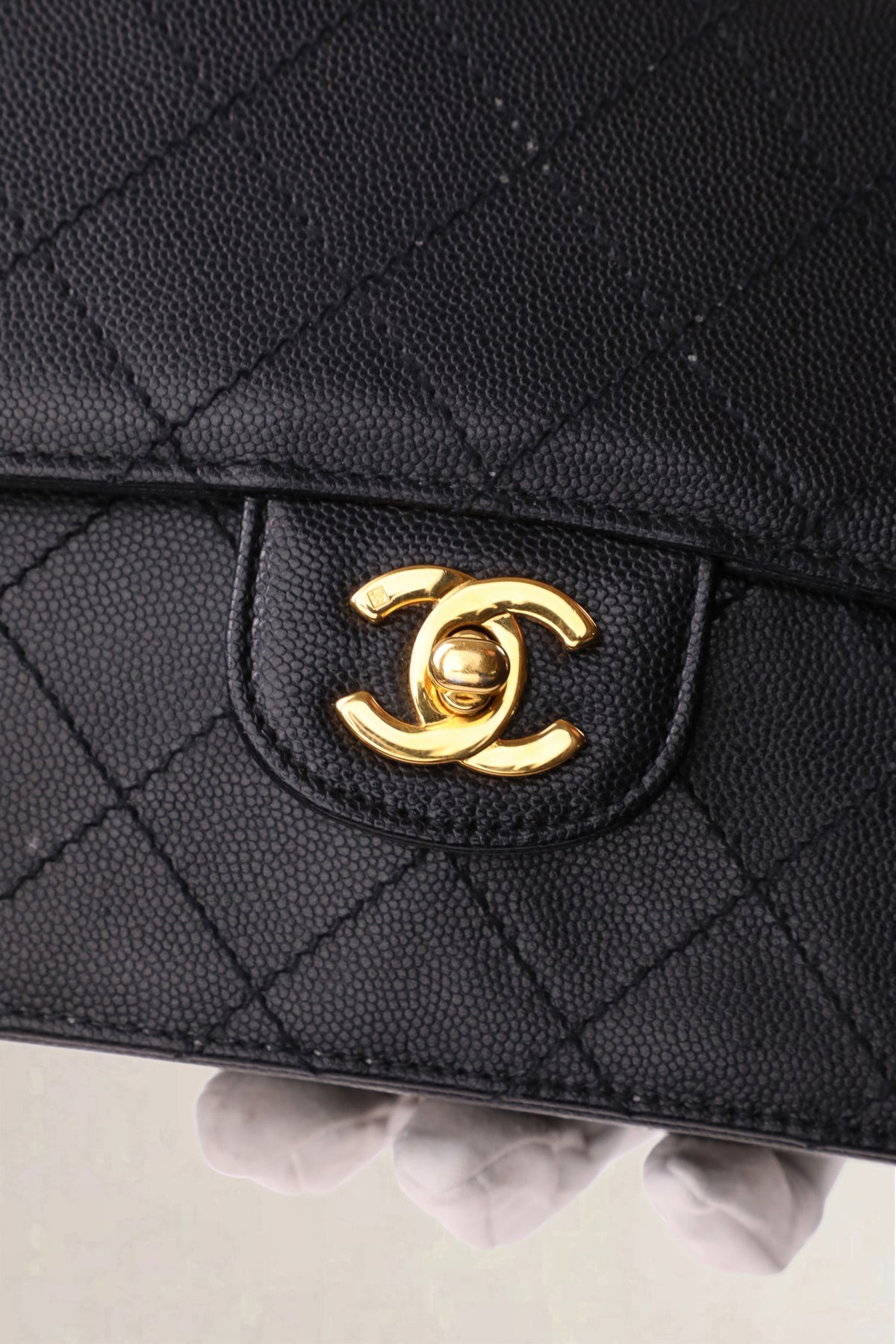 Chanel Black Caviar Quilted Classic Flap Medium Shoulder Bag