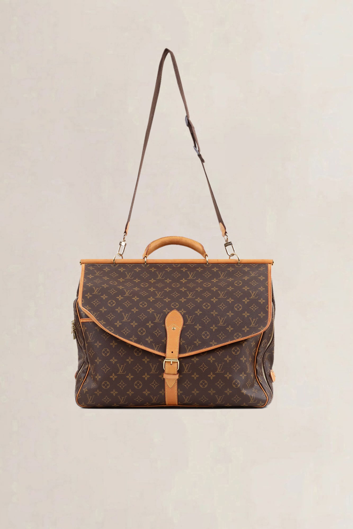 Louis Vuitton Monogram Hunting Travel — vintage