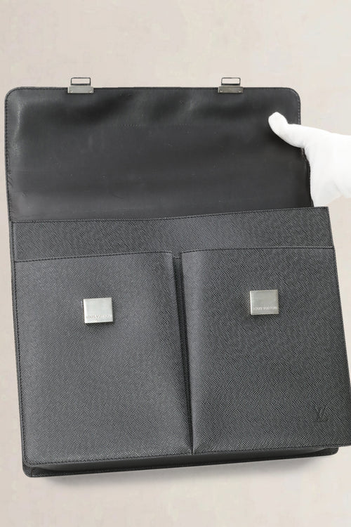 Louis Vuitton Taiga Serviette Kazan Business Briefcase