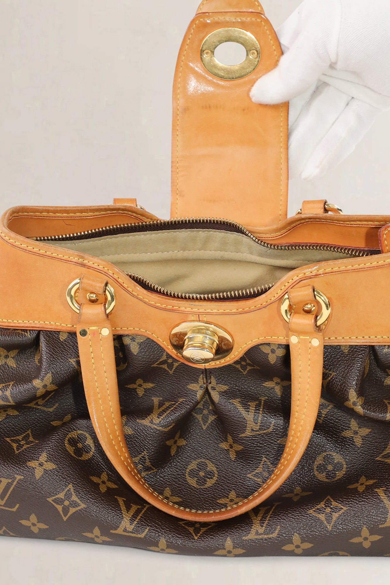 Louis Vuitton Boetie Monogram top handle — vintage