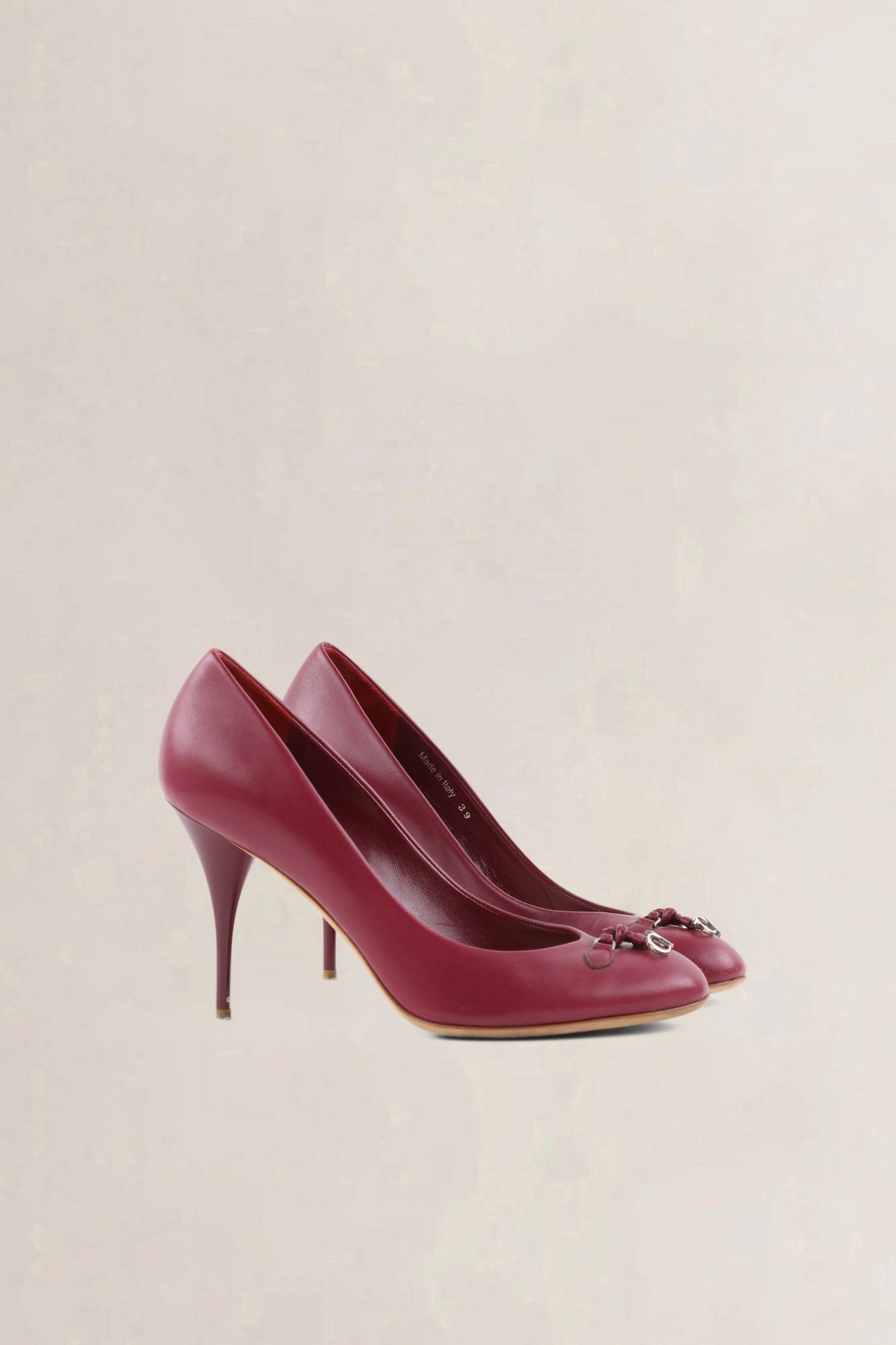 Christian Dior fuchsia pointed-toe pumps — preloved