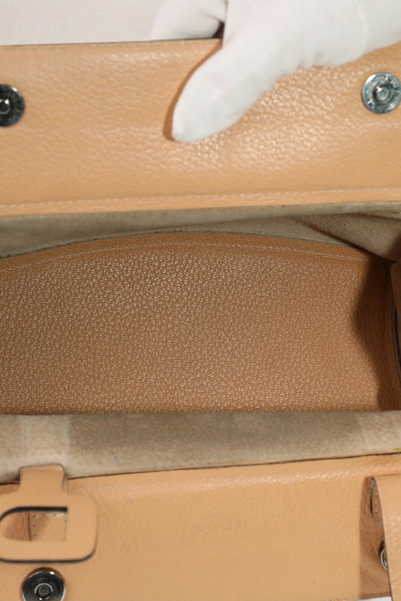 Deux de Delvaux Le Quinze nude crossbody — preloved