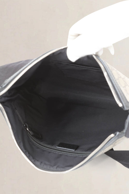 Gucci GG Supreme Messenger Crossbody Bag