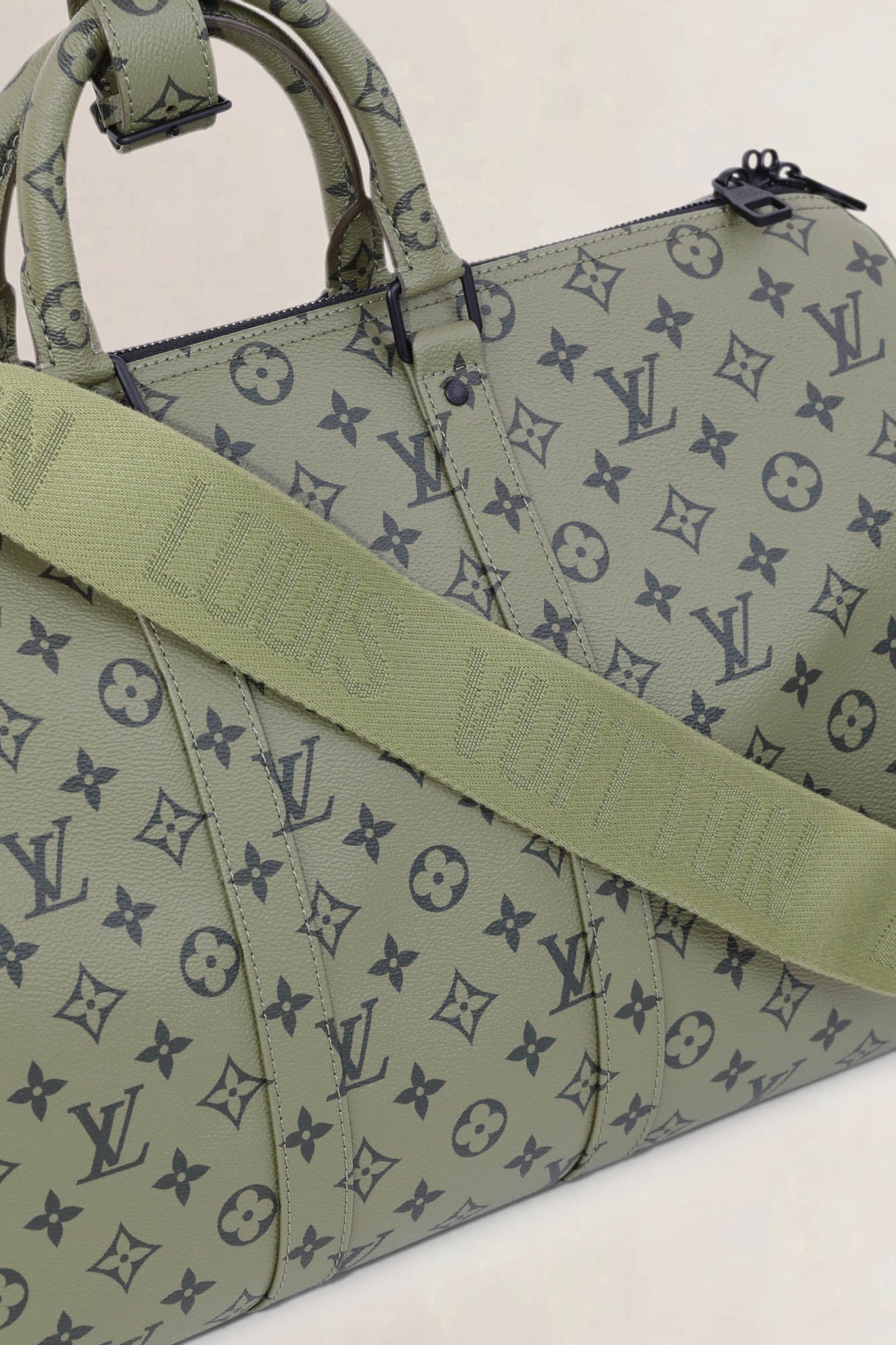 Louis Vuitton Khaki Green/Vermillion Red Keepall Bandouliere 45 Limited Edition