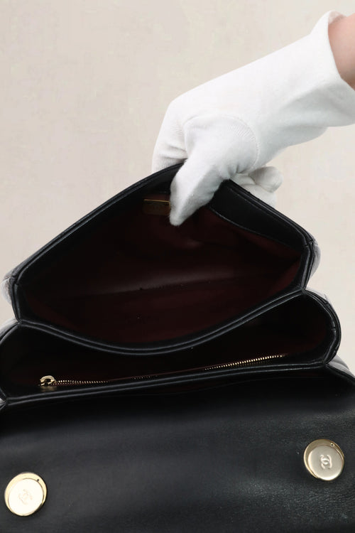 Sac Chanel Sac à Rabat Poignée crossbody en agneau noir