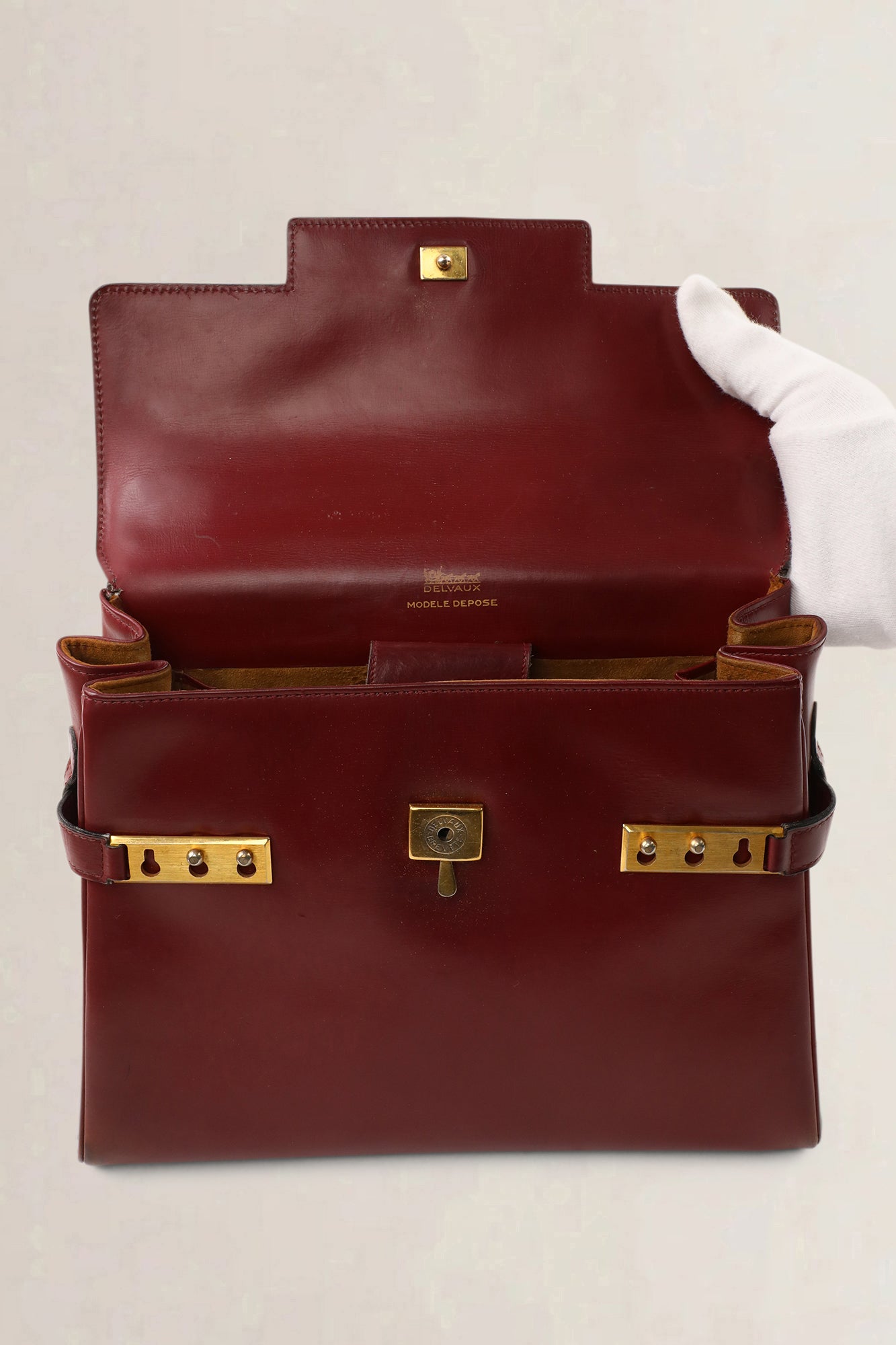Delvaux Tempête Box Calf burgundy — vintage