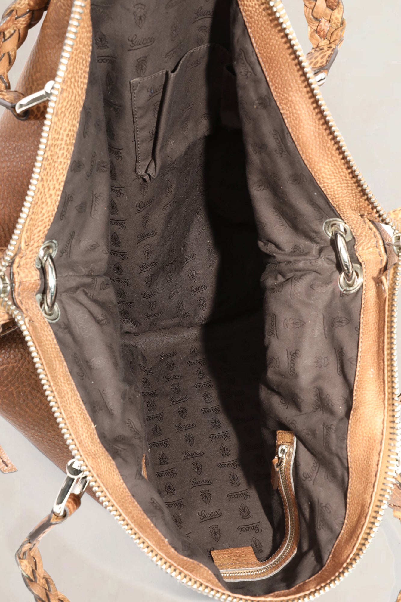Sac à épaule Gucci en cuir brun à anses tressées