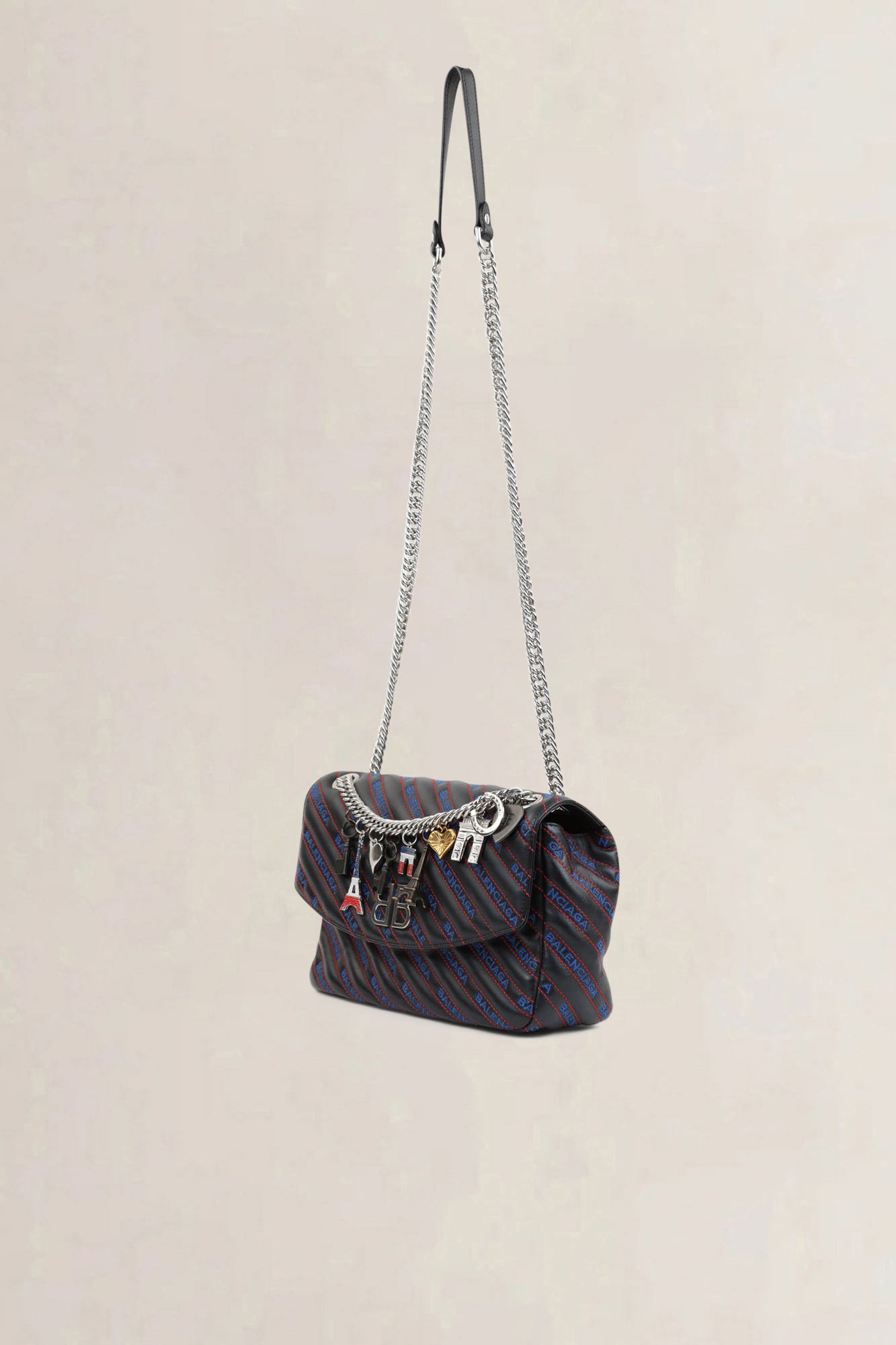 Charms Logo Matelasse M BB Round Crossbody Bag