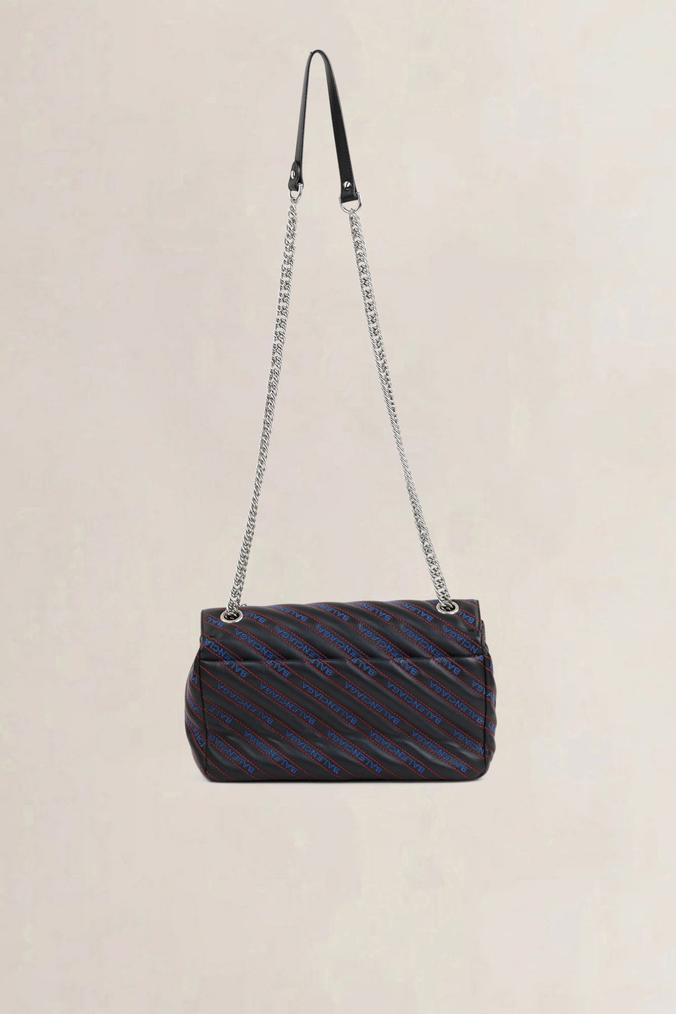 Charms Logo Matelasse M BB Round Crossbody Bag