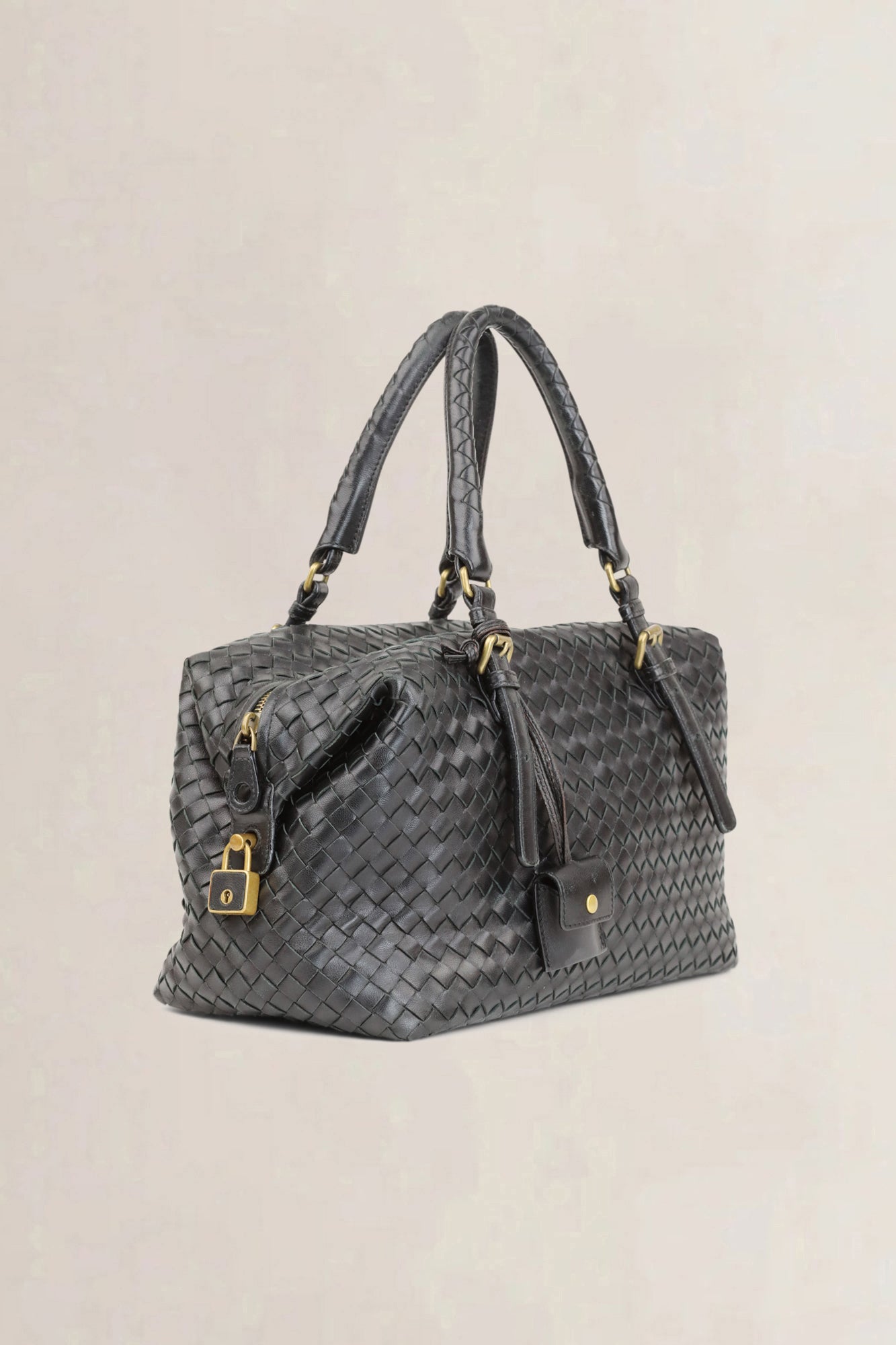 Bottega Veneta Black Montaigne Intrecciato Leather Bag