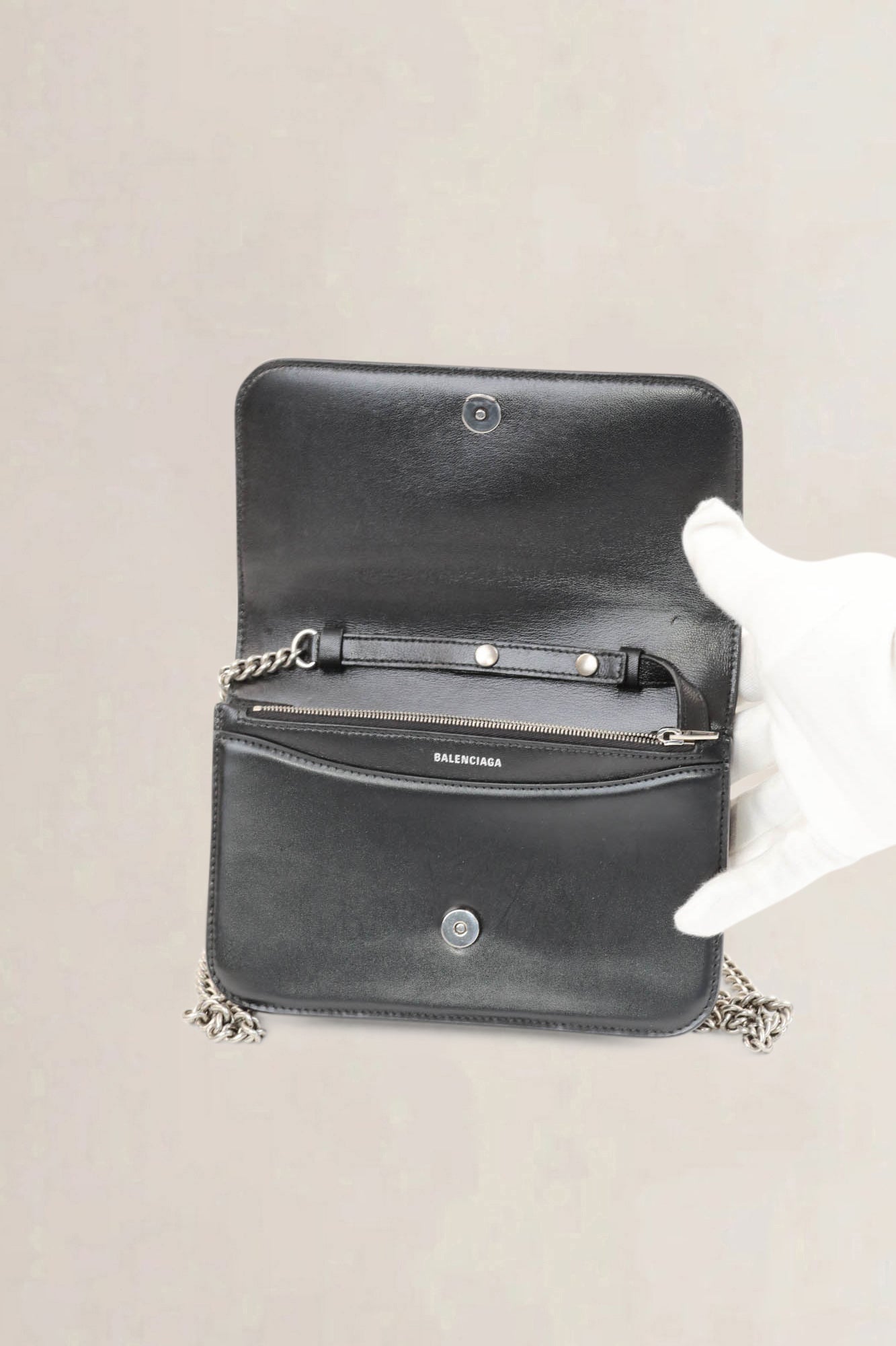 Black B-Wallet On Chain Crossbody Bag