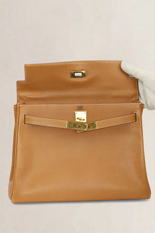 Hermès Kelly 32 in Camel Vache Liege Leather Crossbody Bag