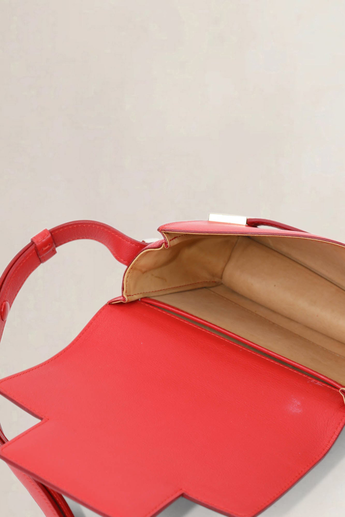 Lipstick Madame Mini Crossbody Bag