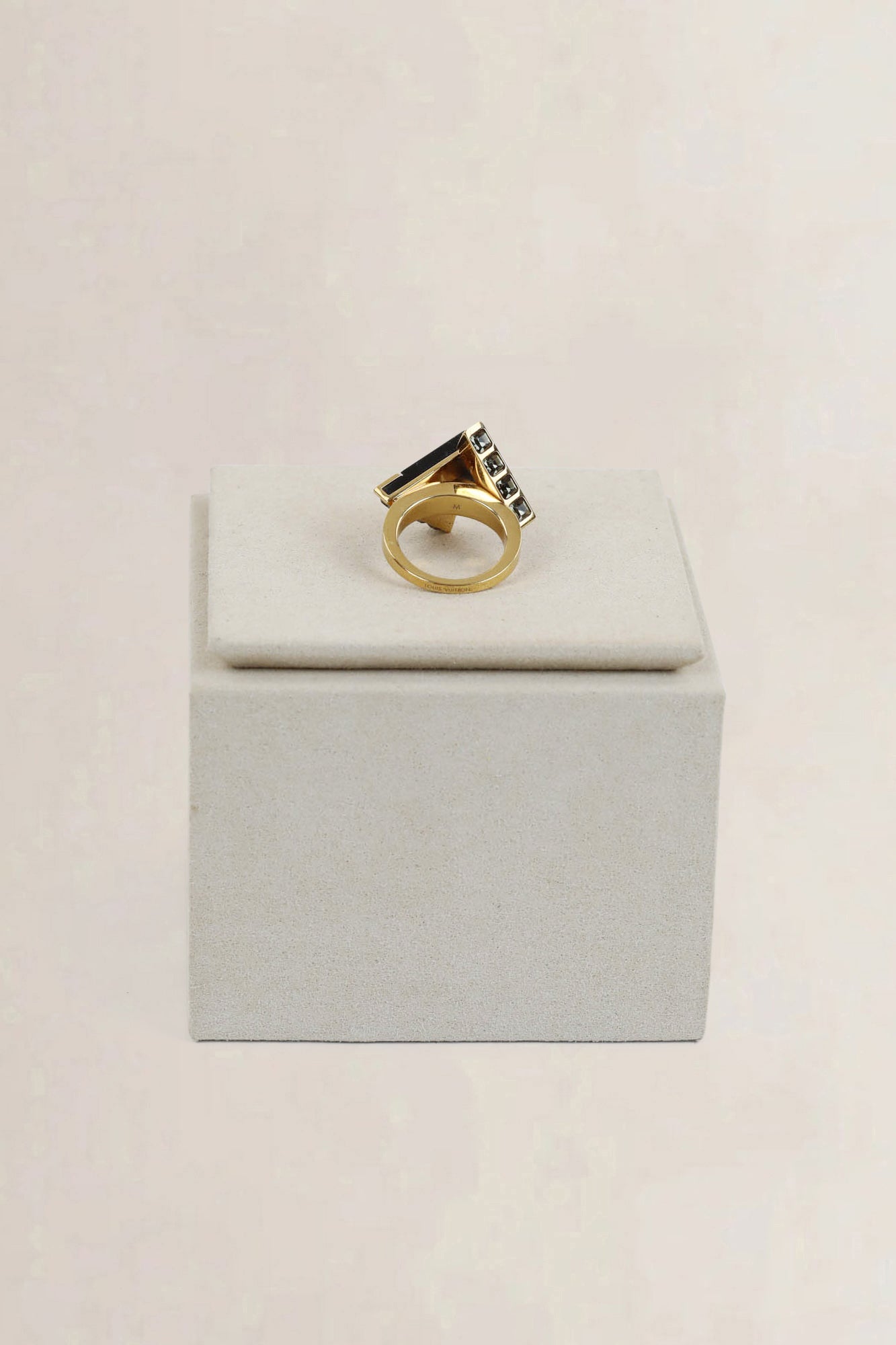 Geometric Ring