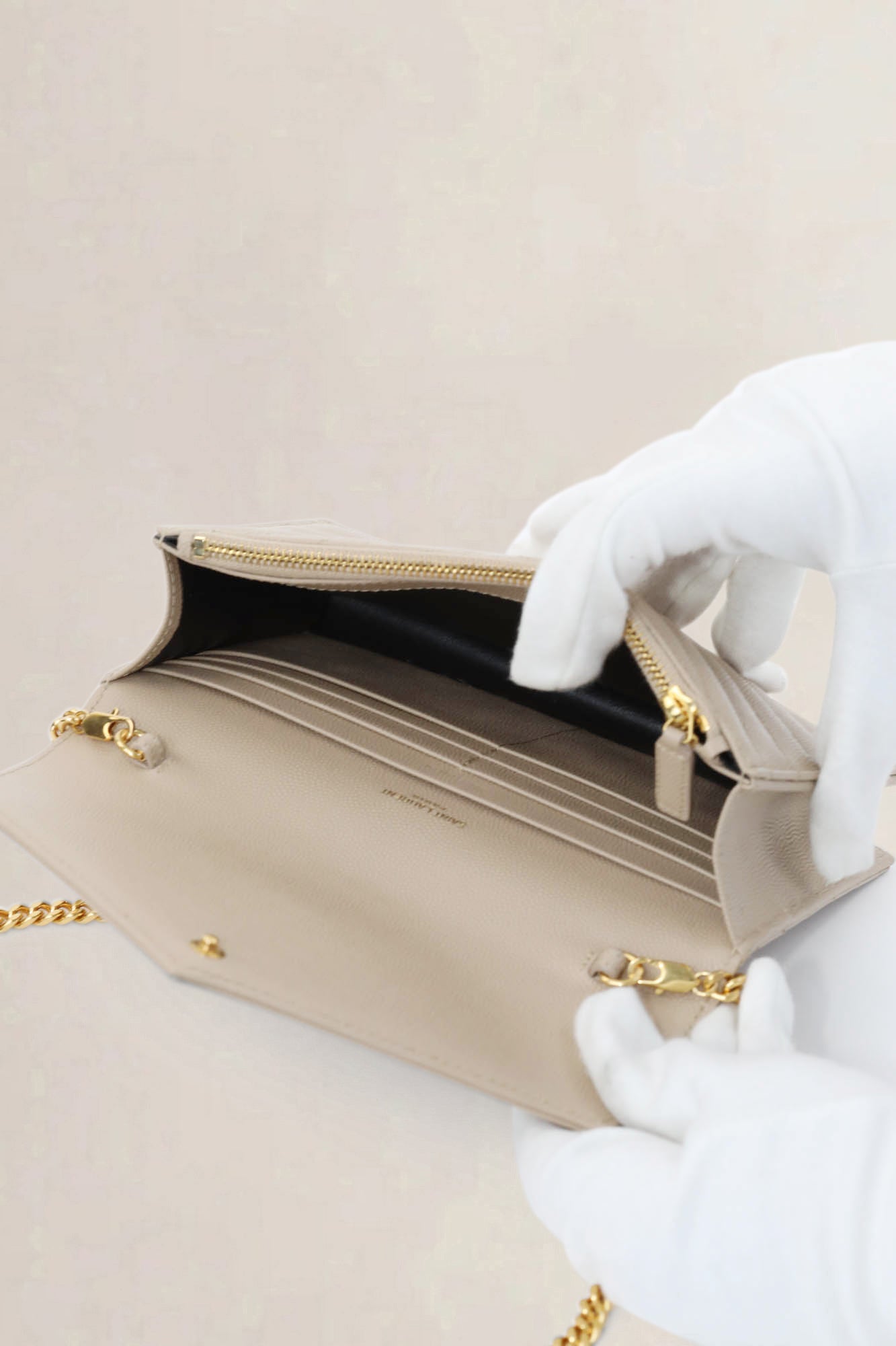 Cassandre Envelope Chain Wallet