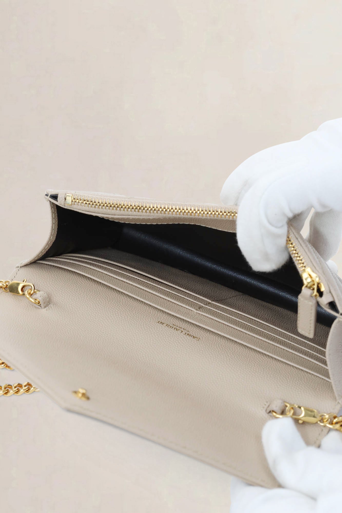 Cassandre Envelope Chain Wallet