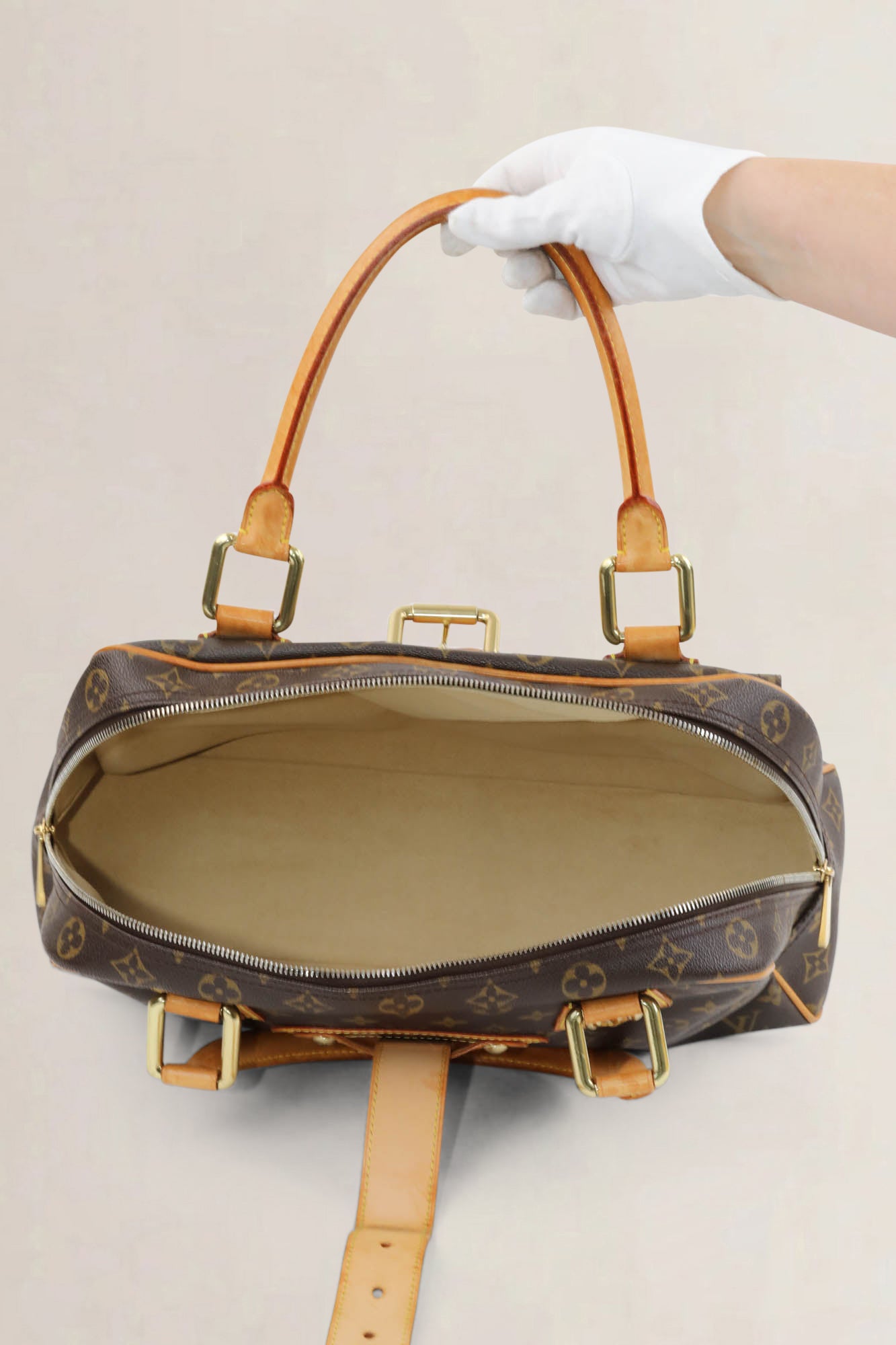 Louis Vuitton Manhattan GM Top Handle Bag