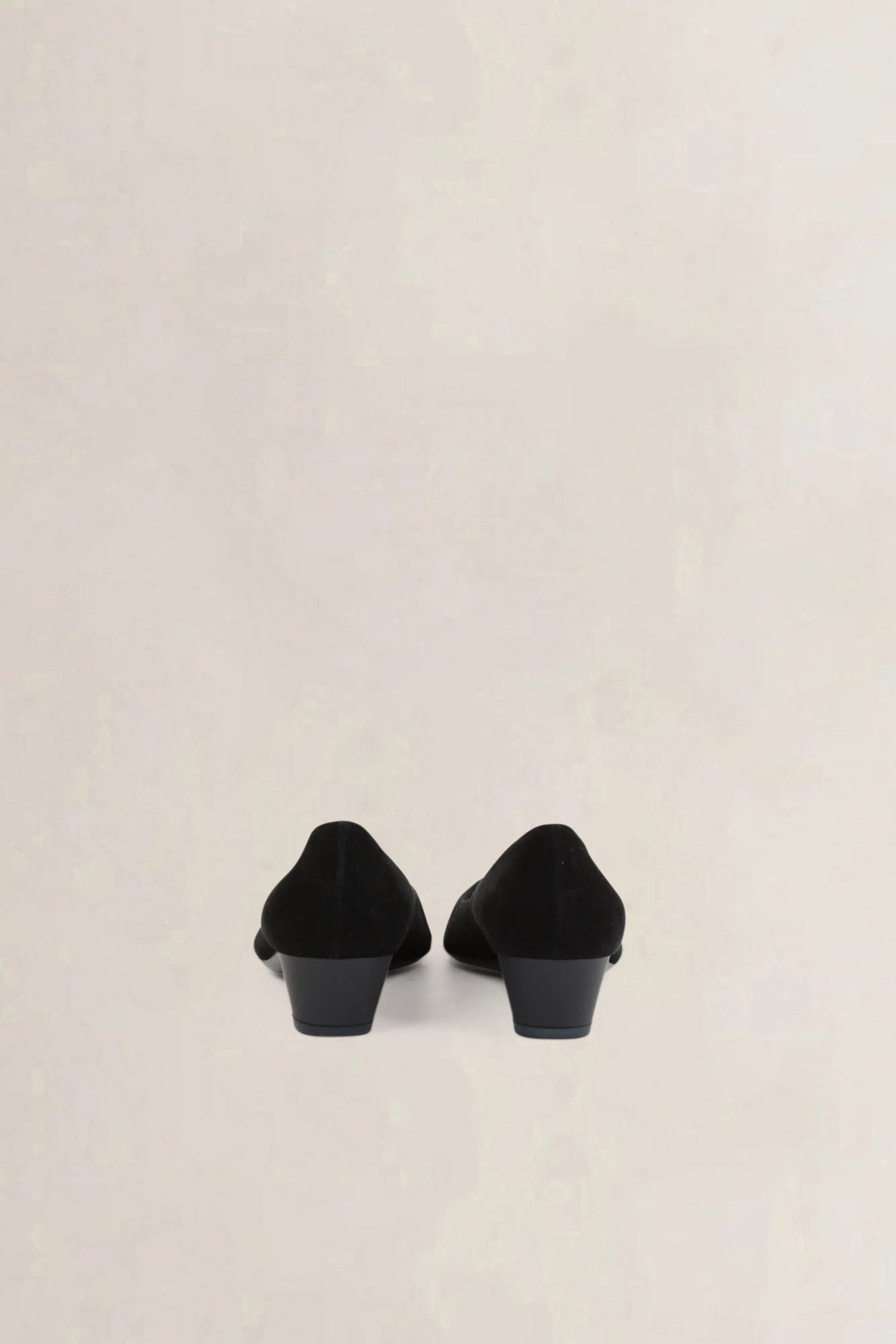 Jil Sander Black Suède Pumps