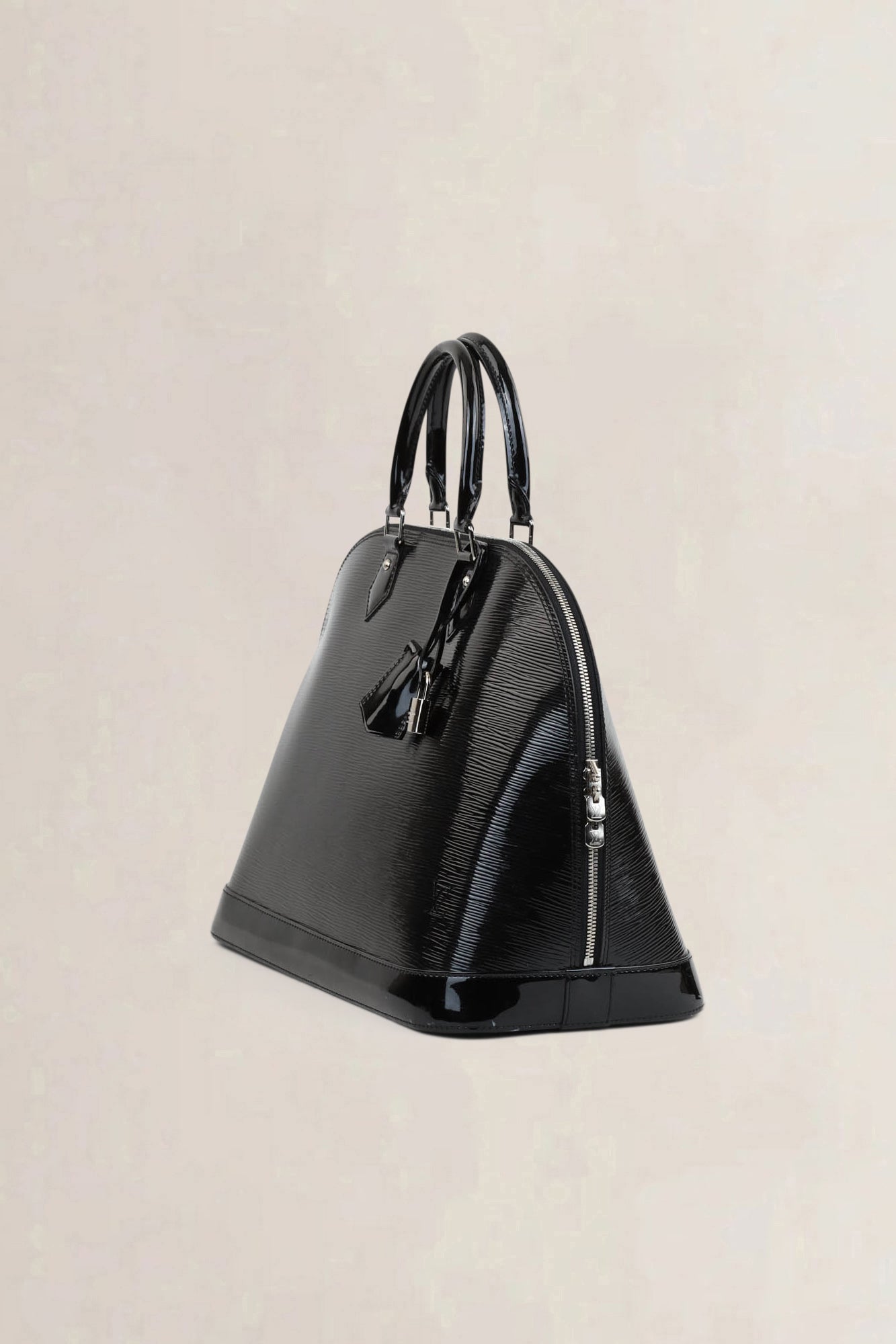 Louis Vuitton Black Patent Leather Alma GM Top Handle Bag