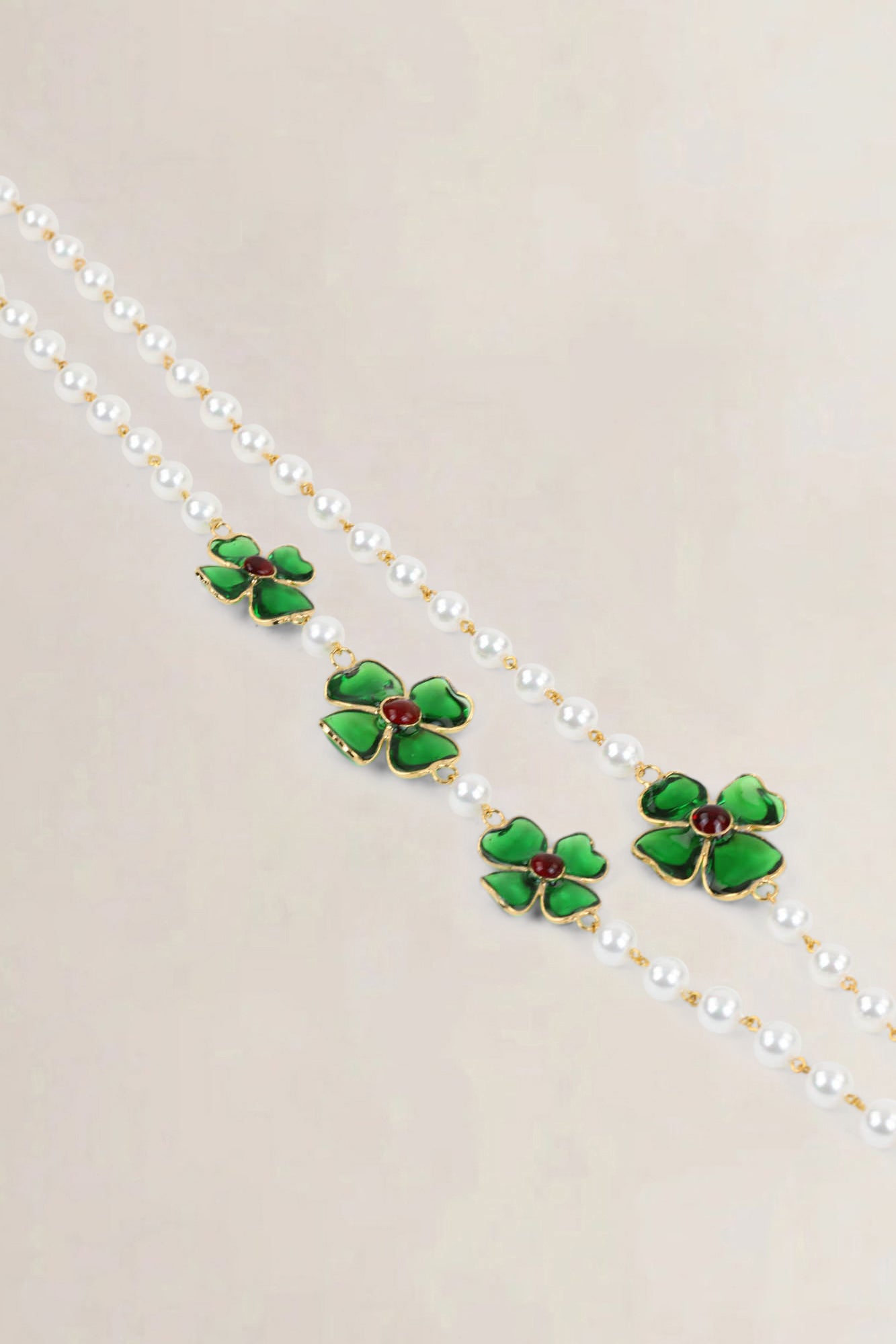 Green Flower Pearl Glass Necklace