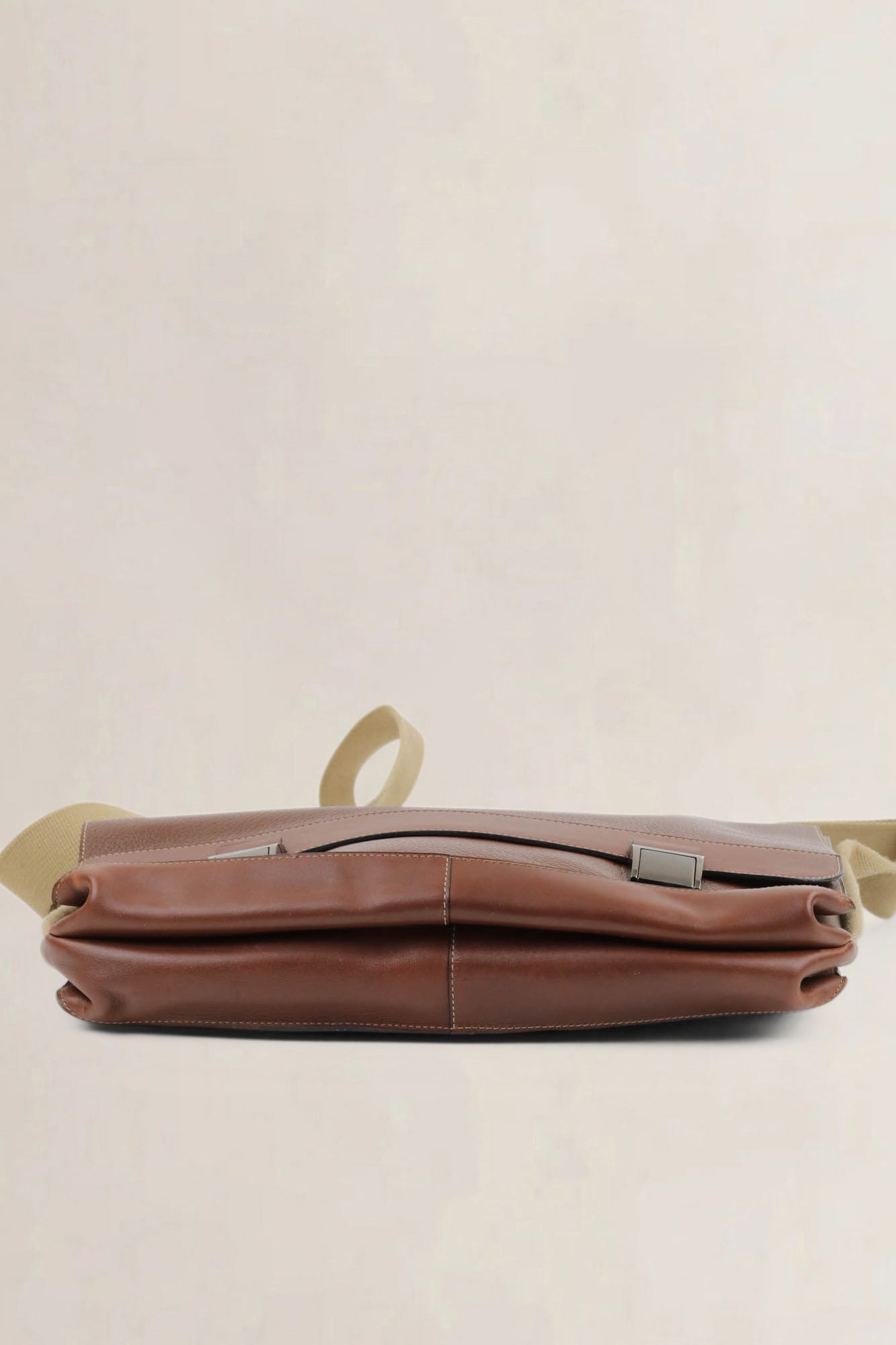 Deux de Delvaux Brown Messenger Bag